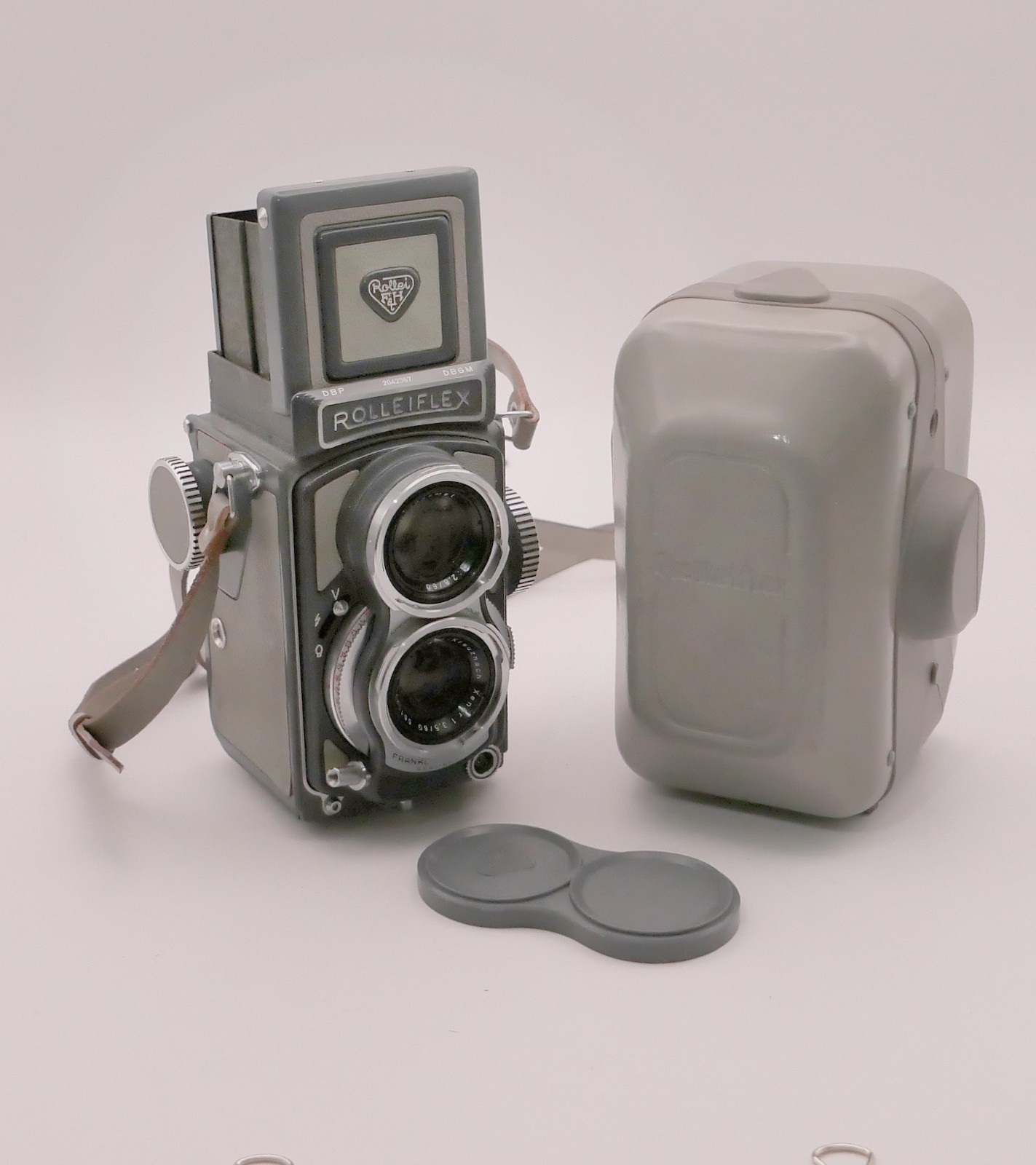 Rollei Baby Rolleiflex 4x4 Grey TLR Camera w/ Case. *SHUTTER* US Seller Rollei Baby Rolleiflex 4x4 Grey TLR Camera w/ Case. *SHUTTER* US Seller