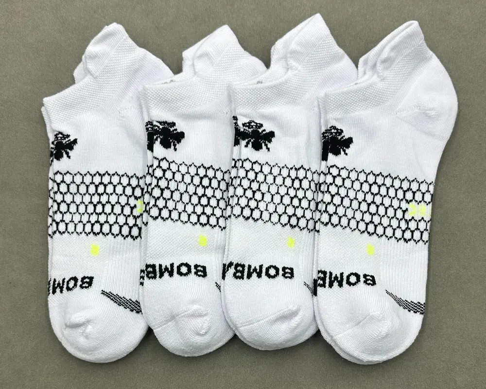 4 Pairs BOMBAS Women\'s honeycomb Solid Ankle Socks Cushion Size Med 8-10.5 White