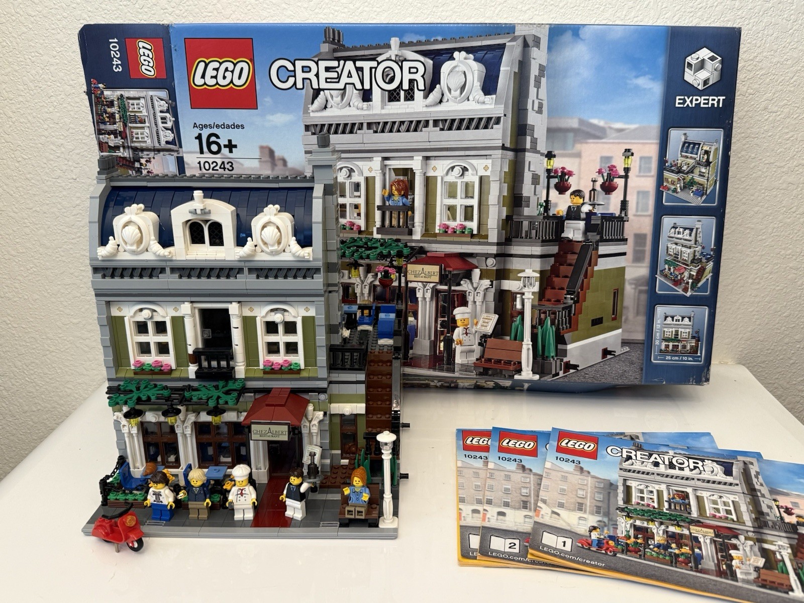 LEGO Creator Parisian Restaurant 10243 100% COMPLETE w Original Box and Manuals LEGO Creator Parisian Restaurant 10243 100% COMPLETE w Original Box and Manuals
