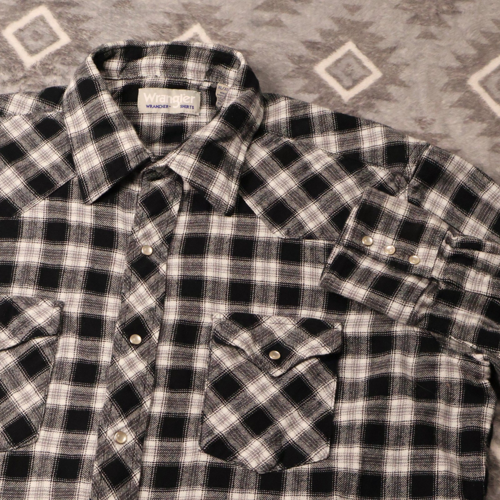 Wrangler Wrancher Western Snap Shirt Black White Plaid XL 112342048 Wrangler Wrancher Western Snap Shirt Black White Plaid XL 112342048