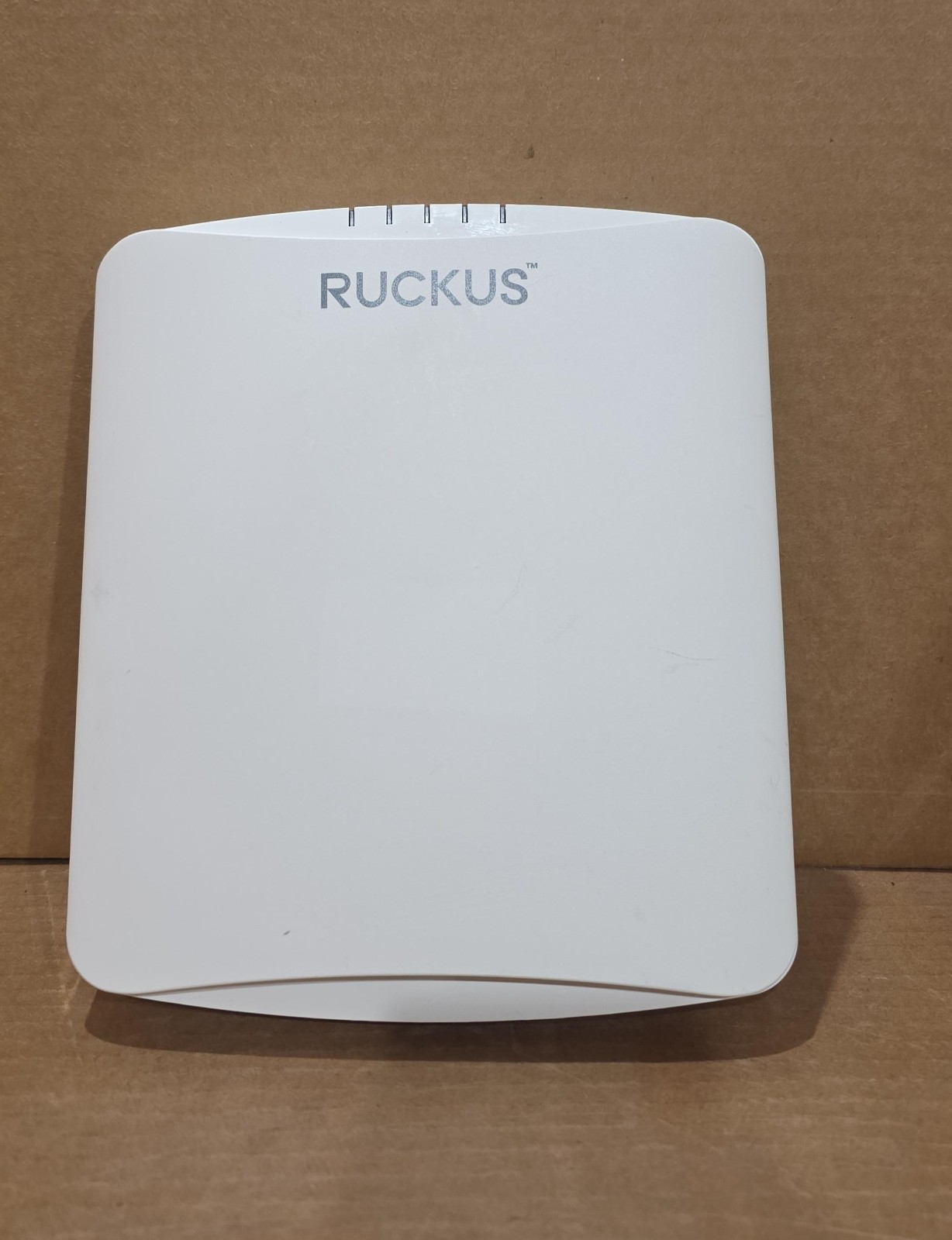 Ruckus R650 Dual-Band Wi-Fi 6 802.11 ax Wireless Access Point 901-R650-US00
