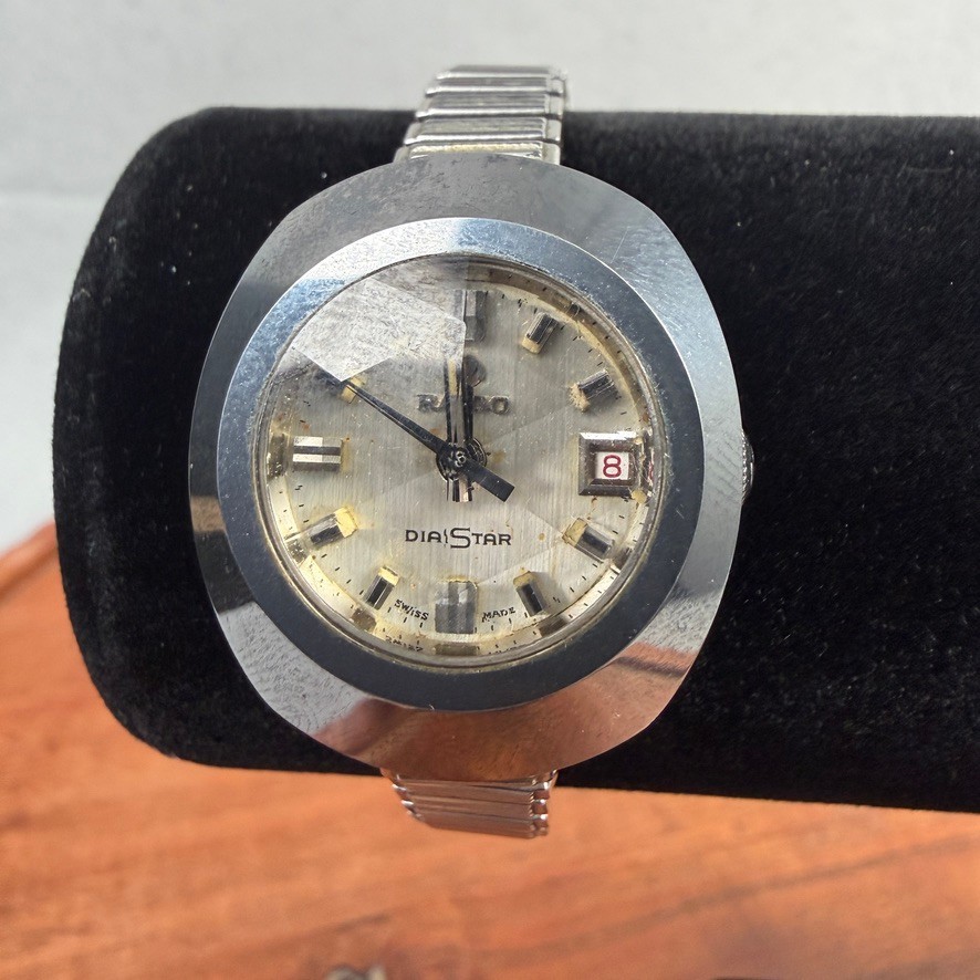 Vintage Rado DiaStar 1 Automatic Swiss Faceted Crystal Date Watch 1970s