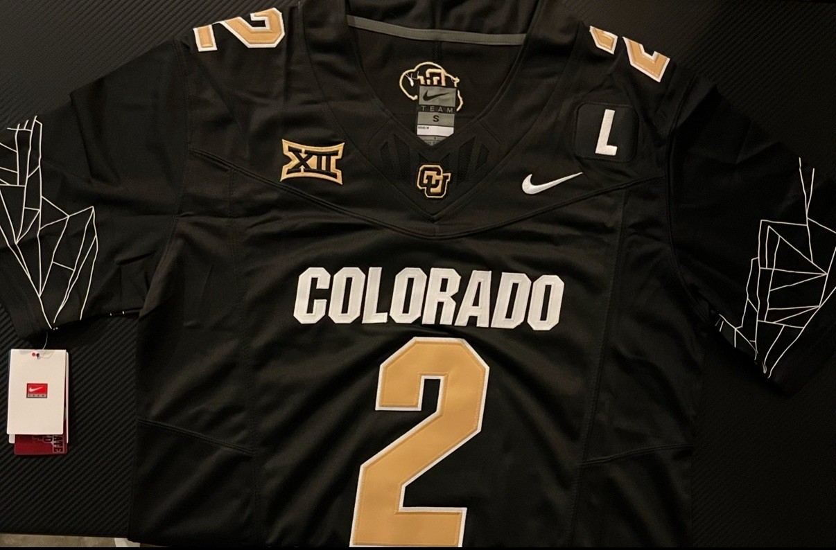 Shedeur Sanders Colorado Buffaloes Black Jersey 2024 FUSE Stitched 2 NWT Shedeur Sanders Colorado Buffaloes Black Jersey 2024 FUSE Stitched 2 NWT