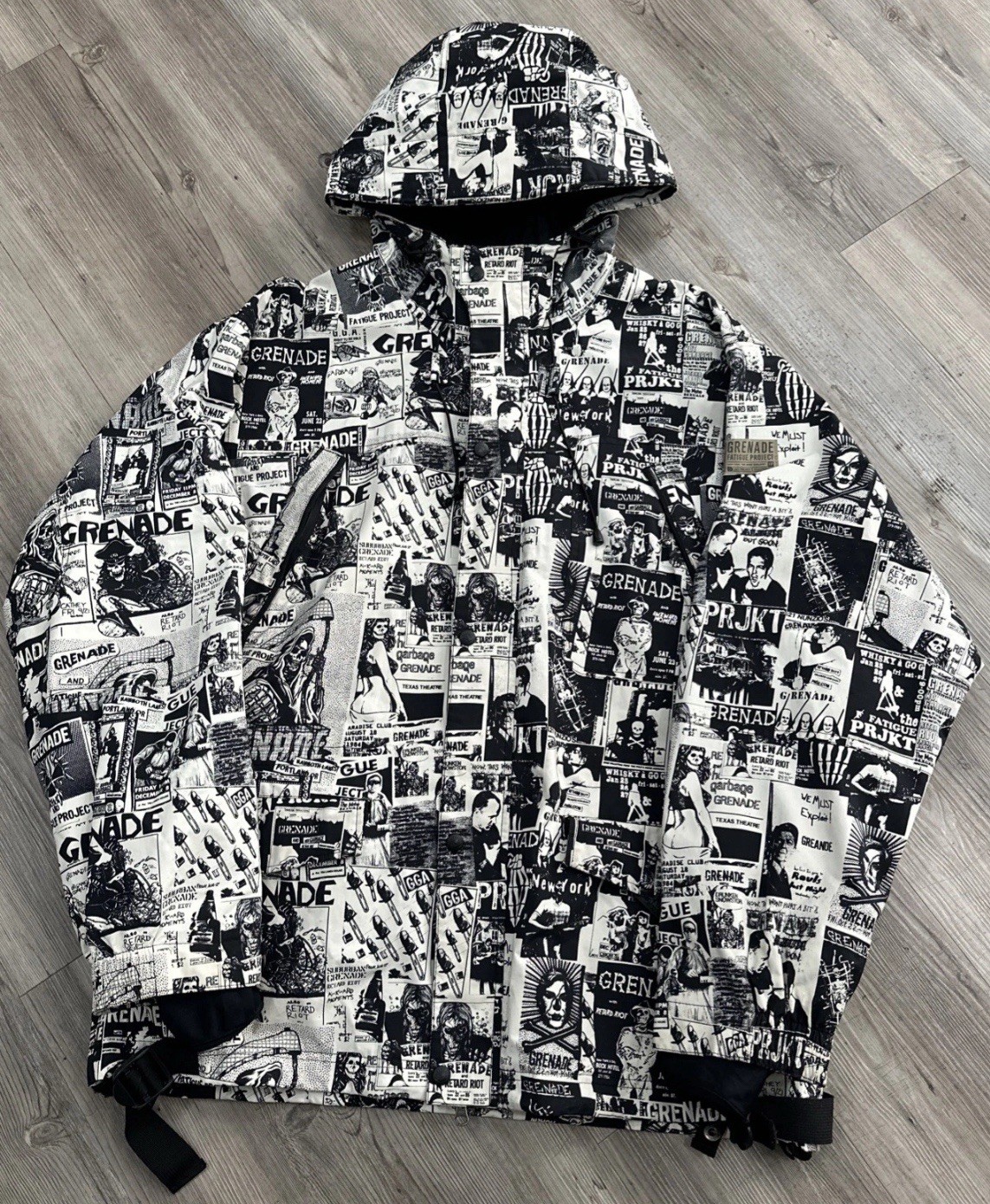Grenade Gloves Retard Riot AOP All Over Print Snowboard Jacket Black White Zip