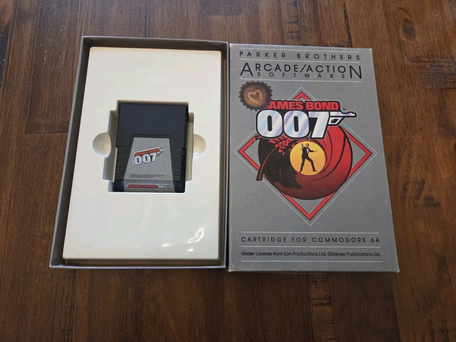 Vintage James Bond 007 Commodore 64 Box Cartridge