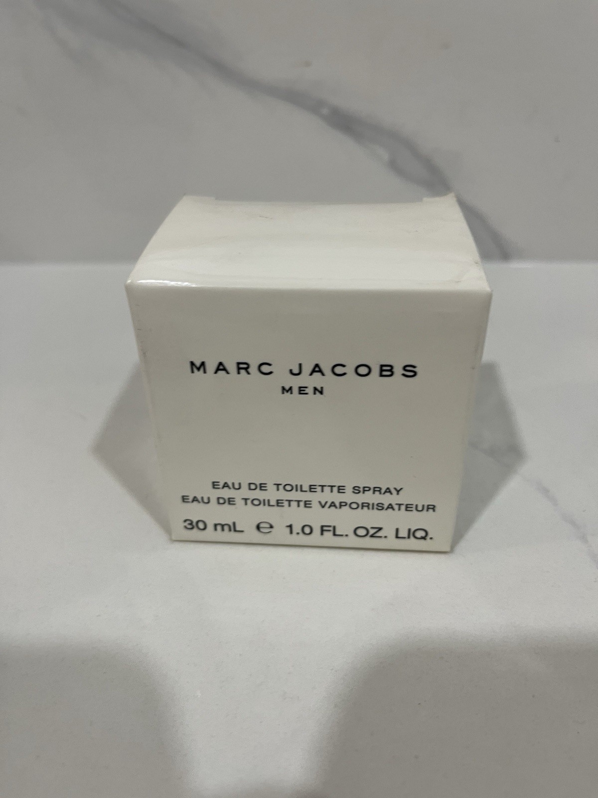Marc Jacobs Men Eau de Toilette EDT 1 oz 30ml Rare Discontinued Cologne w/ Box Marc Jacobs Men Eau de Toilette EDT 1 oz 30ml Rare Discontinued Cologne w/ Box
