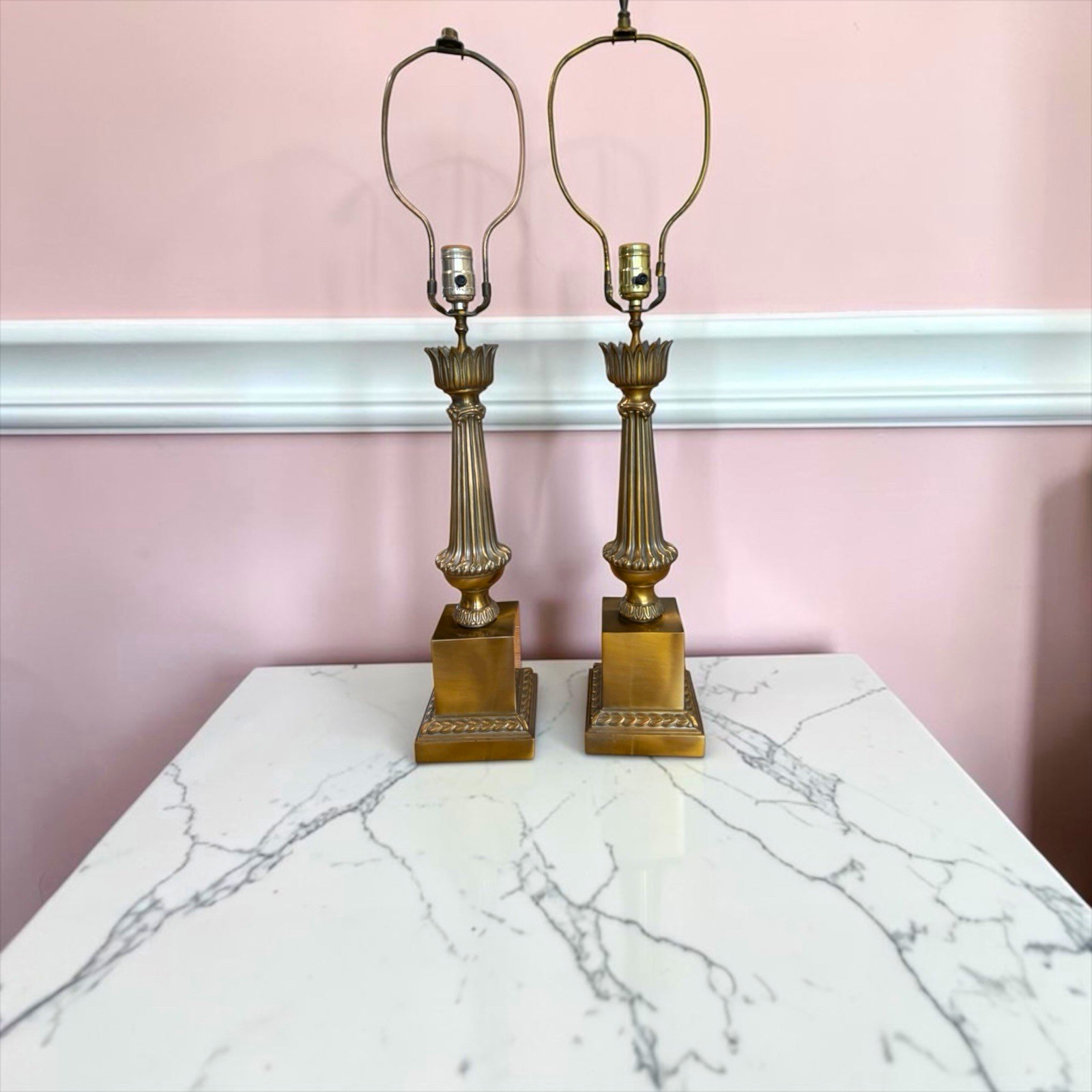Vintage Pair Brass Lamps 30” Ornate Fluted Neoclassical Hollywood Regency WORKIN