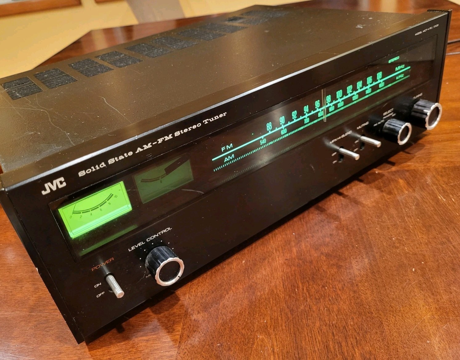 JVC Solid State AM-FM Stereo Tuner MODEL MCT-V7E / 5109 JAPAN Untested JVC Solid State AM-FM Stereo Tuner MODEL MCT-V7E / 5109 JAPAN Untested