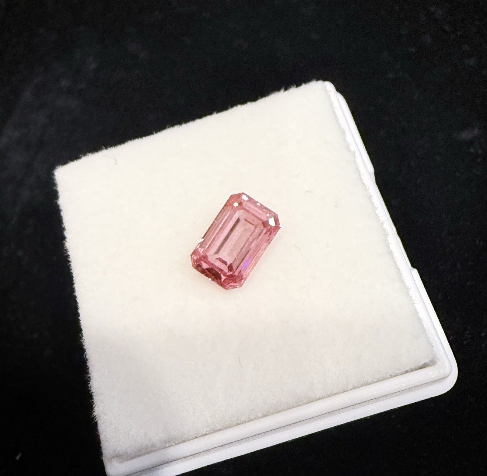 IGI Cert 1.02ct Lab-Created Emerald Diamond Fancy Vivid Pink SI2 LG776617738