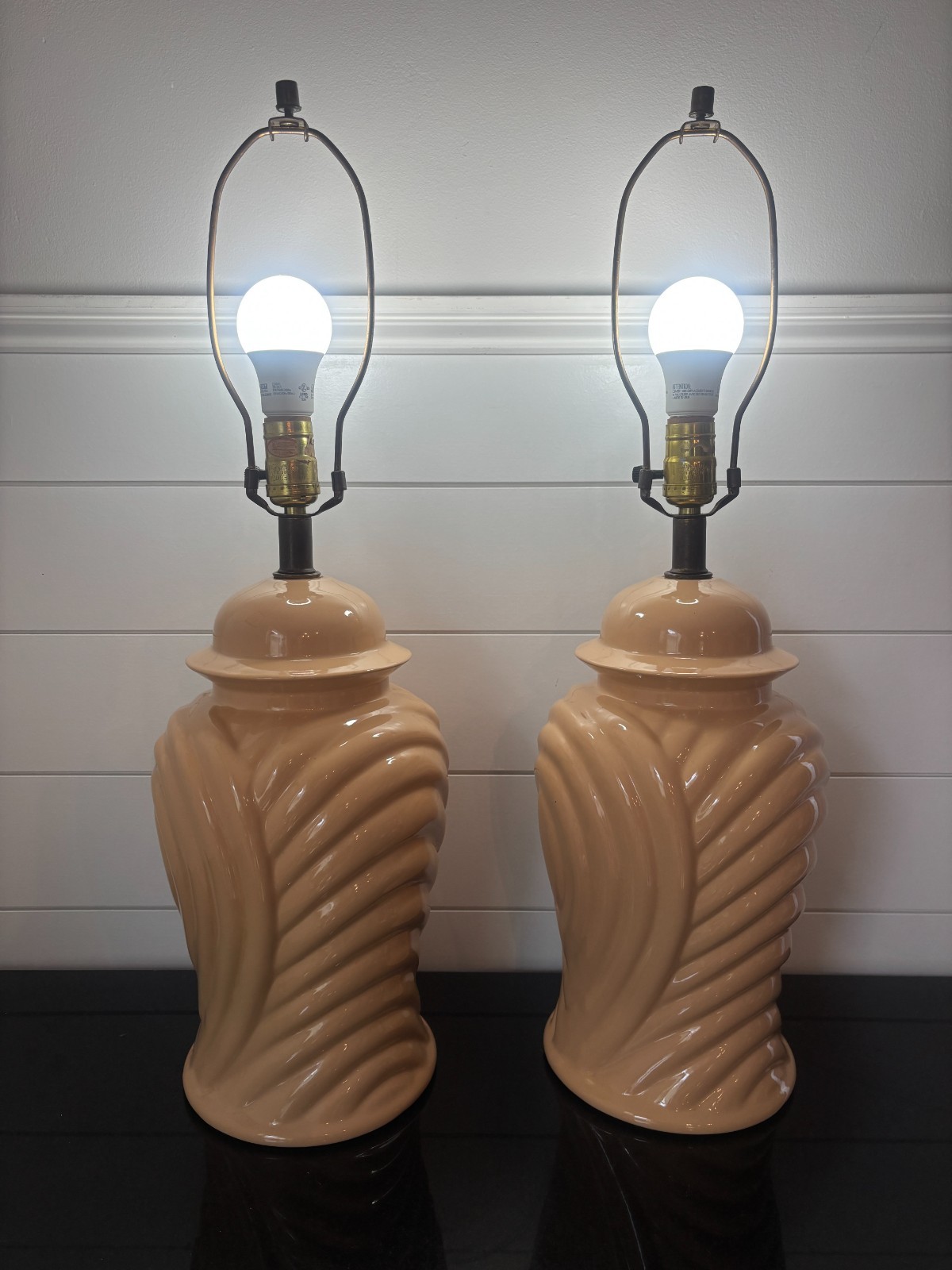 Vintage MCM Pair Pastel Peach Table Lamps Ginger Jar 60s CHINOISERIE Ceramic 26 Vintage MCM Pair Pastel Peach Table Lamps Ginger Jar 60s CHINOISERIE Ceramic 26
