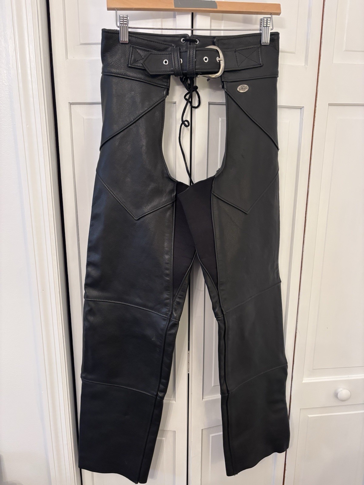 Harley-Davidson NWT Black Leather Women\'s Chaps Size Med 98046-19VW/000M