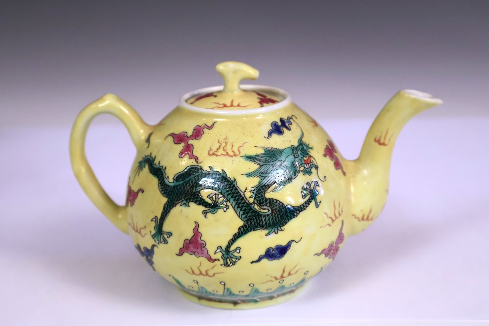 Antique Chinese Porcelain Famille Jaune Dragon Teapot Qianlong Mark
