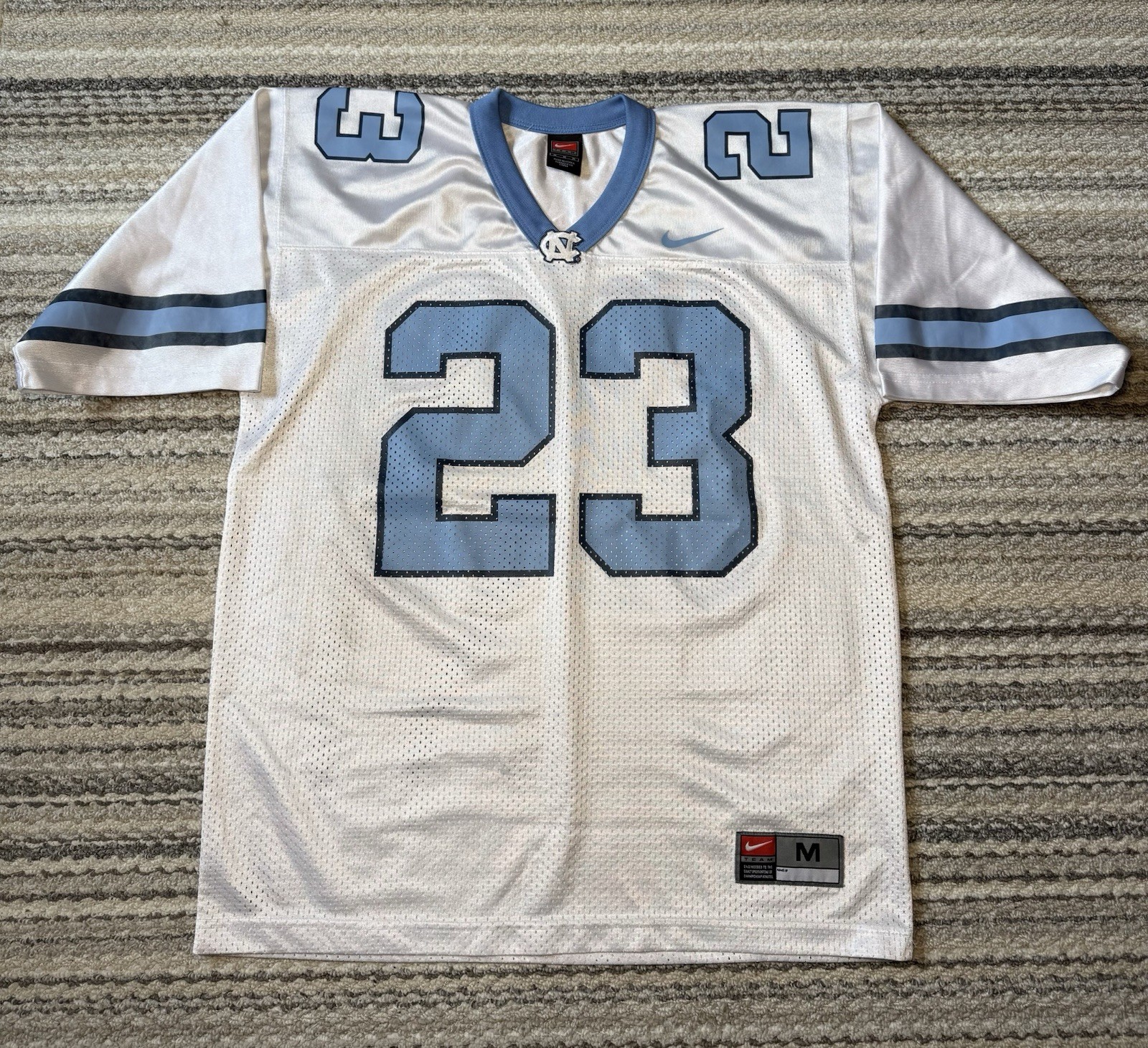 Vtg Y2K North Carolina Tar Heels College-NCAA Football Jersey Medium Jordan Vtg Y2K North Carolina Tar Heels College-NCAA Football Jersey Medium Jordan