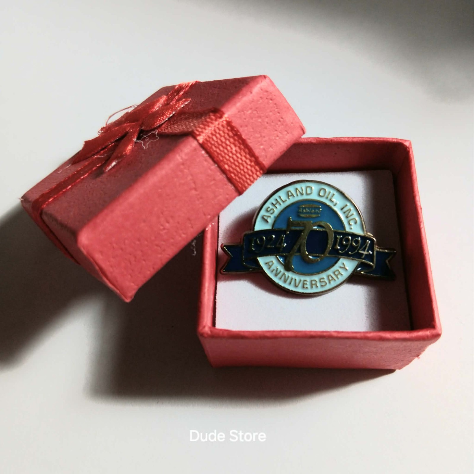 Vintage Ashland Oil, Inc. 70-Year Anniversary Lapel Pin - 1924-1994 Vintage Ashland Oil, Inc. 70-Year Anniversary Lapel Pin - 1924-1994