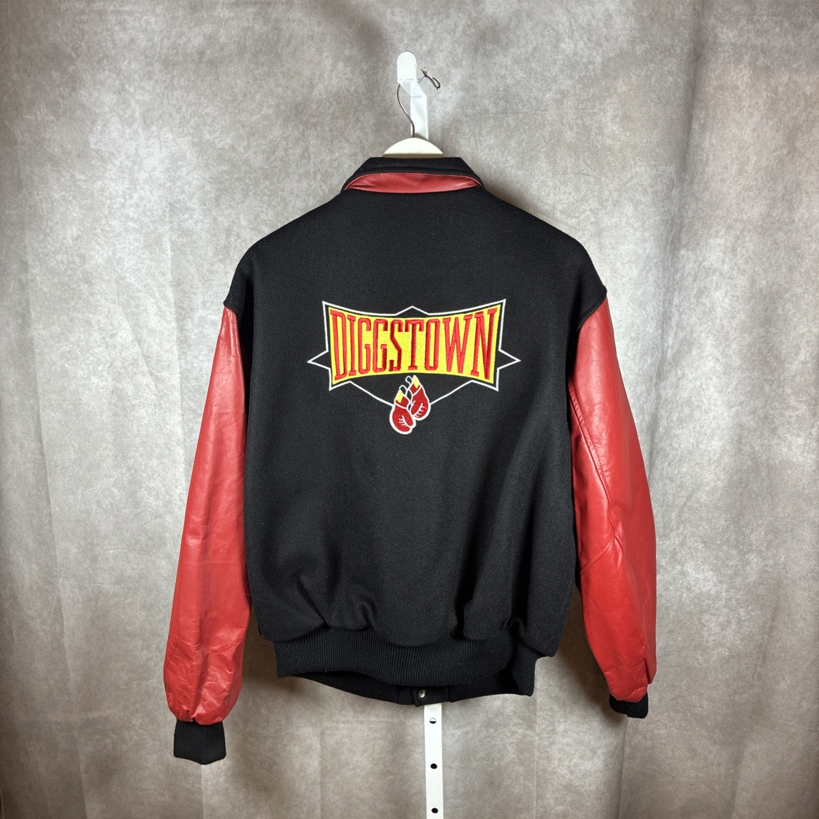 Vintage DIGGSTOWN Movie Film Production Crew Jacket MGM Boxing Memorabilia 1992 Vintage DIGGSTOWN Movie Film Production Crew Jacket MGM Boxing Memorabilia 1992
