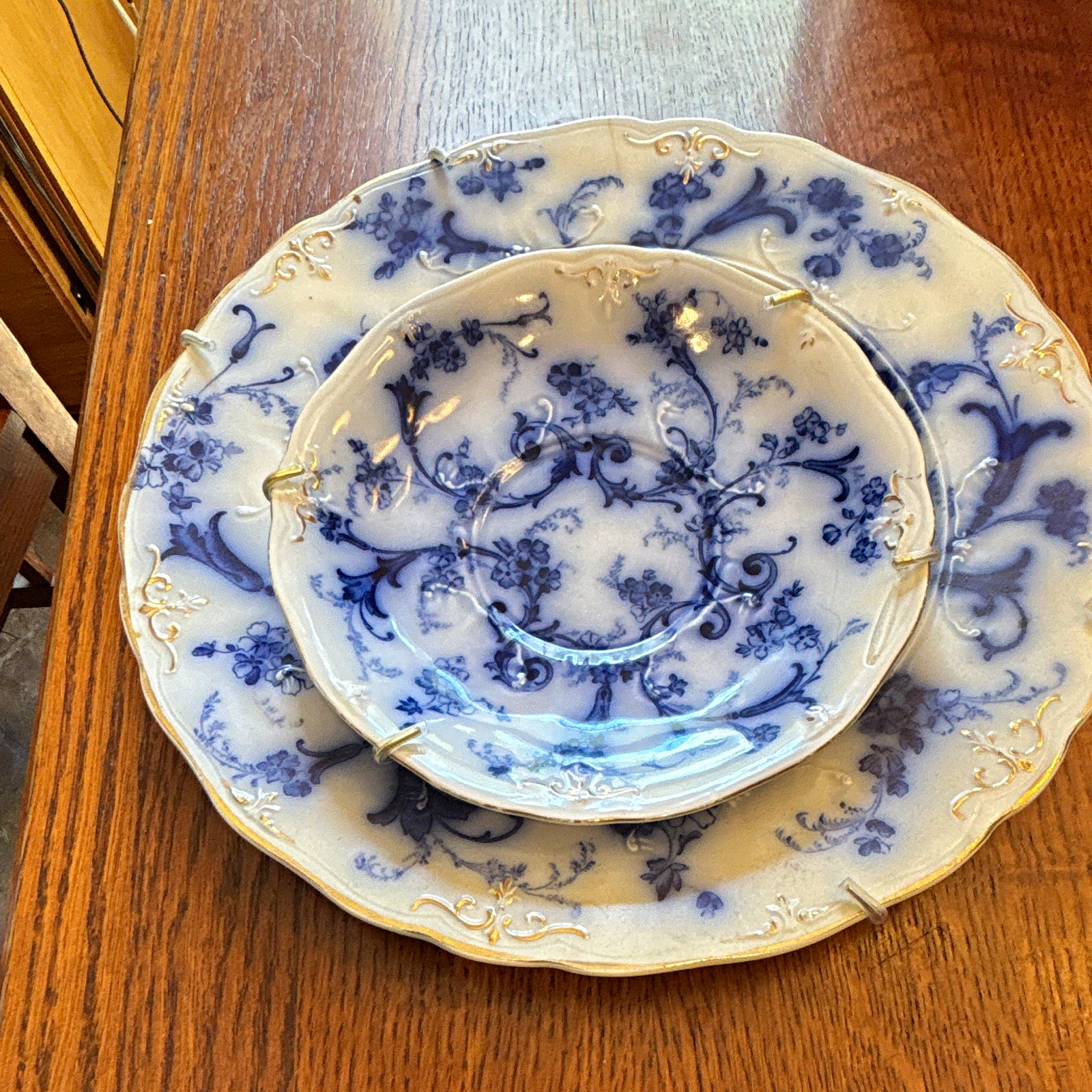 RIDGWAYS ENGLAND GAINSBOROUGH LUNCHEON PLATE 8 7/8