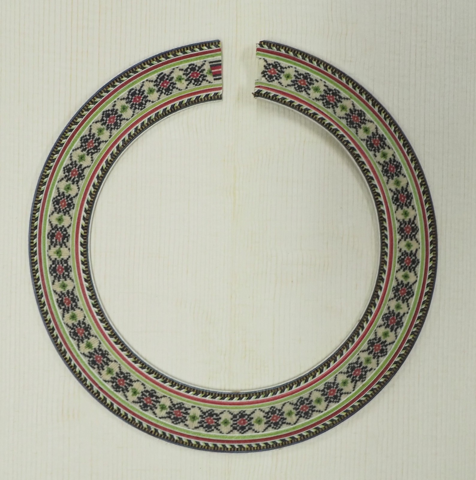 N4 Classical Natural Wooden Marquetry Guitar Soundhole Rosette Luthier 1.2 mm