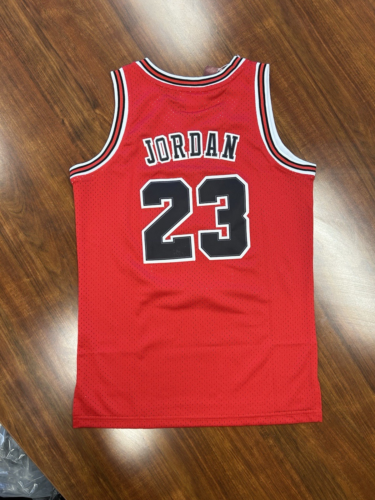 Michael Jordan #23 Bulls Red Retro Kids Youth Medium 10/12 Stitched Jersey