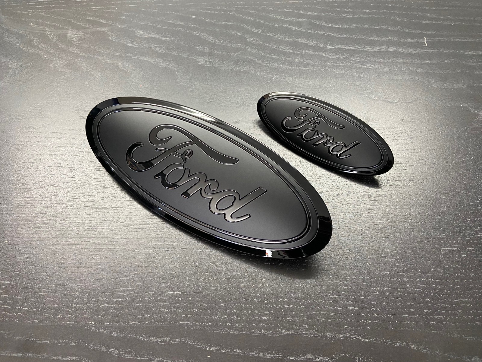 Ford Explorer Gloss & Flat black Emblem set 2025-2026