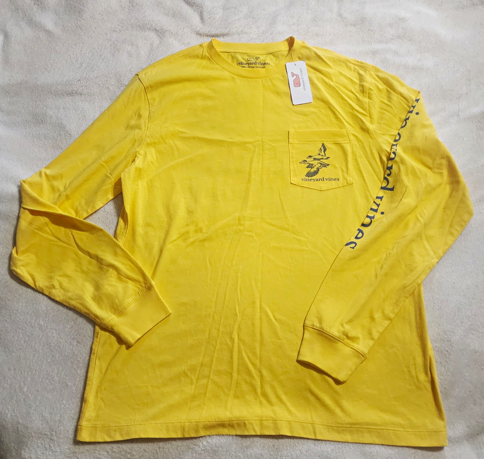 NWT Vineyard Vines Men’s Small Duck Hunt Graphic Long Sleeve Pocket Tee Yellow