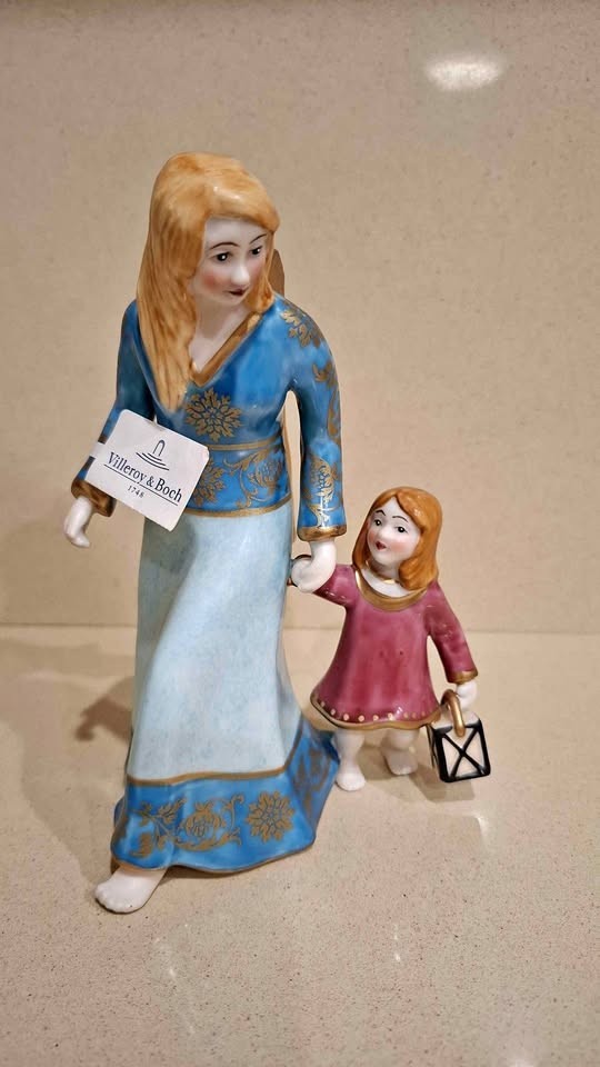  Vintage Villeroy & Boch Angeli di Natale Porcelain Figurine Angel with Girl Tag
