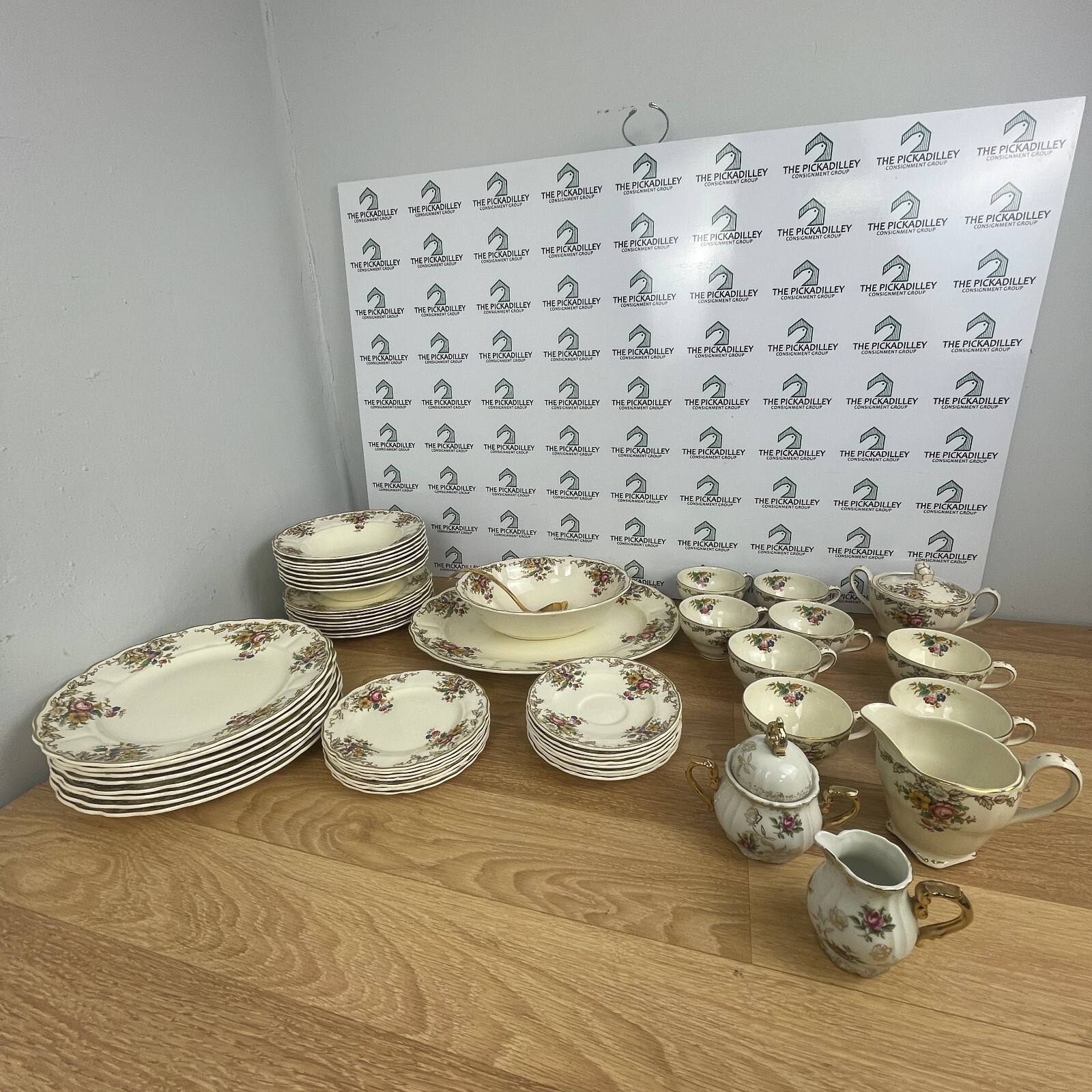 Royal Petal Grindley Marlborough Fine China Dinnerware Set Floral Pattern