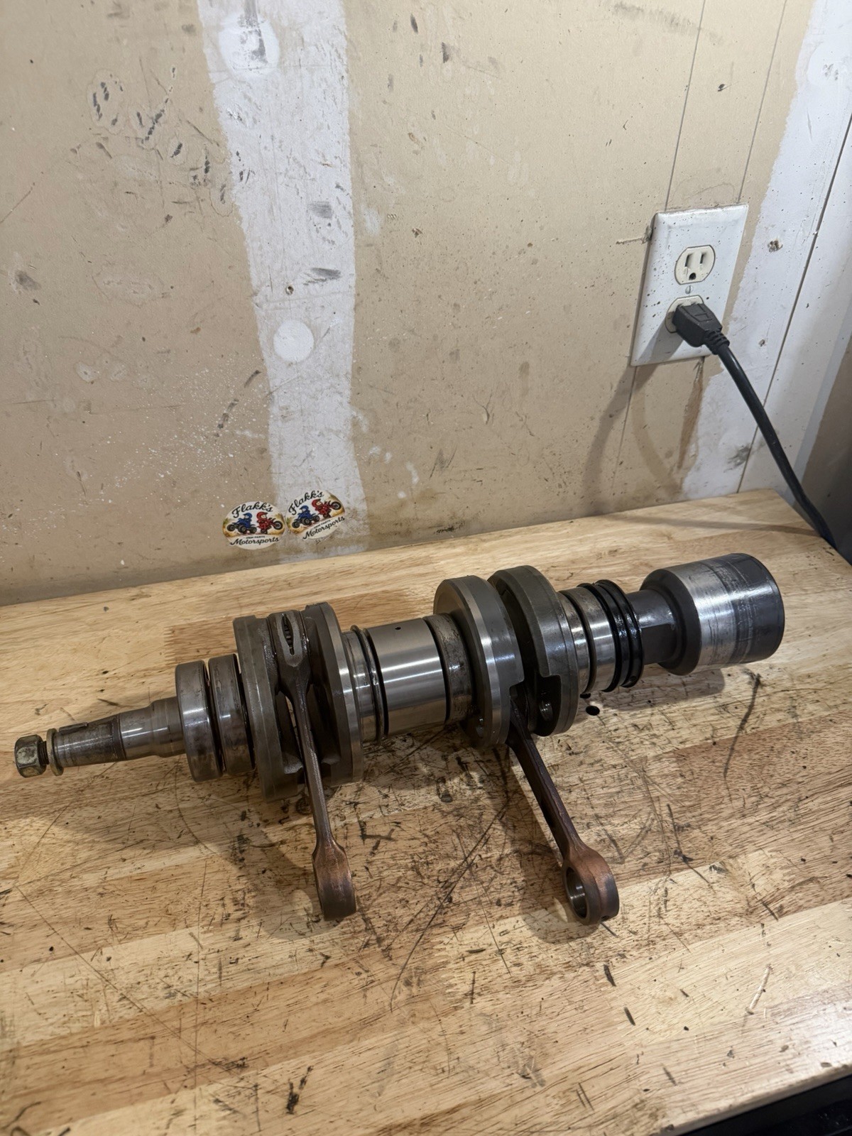 **2002-2004 POLARIS VIRAGE 800i DI CRANKSHAFT W/RODS**OEM GOOD** **2002-2004 POLARIS VIRAGE 800i DI CRANKSHAFT W/RODS**OEM GOOD**