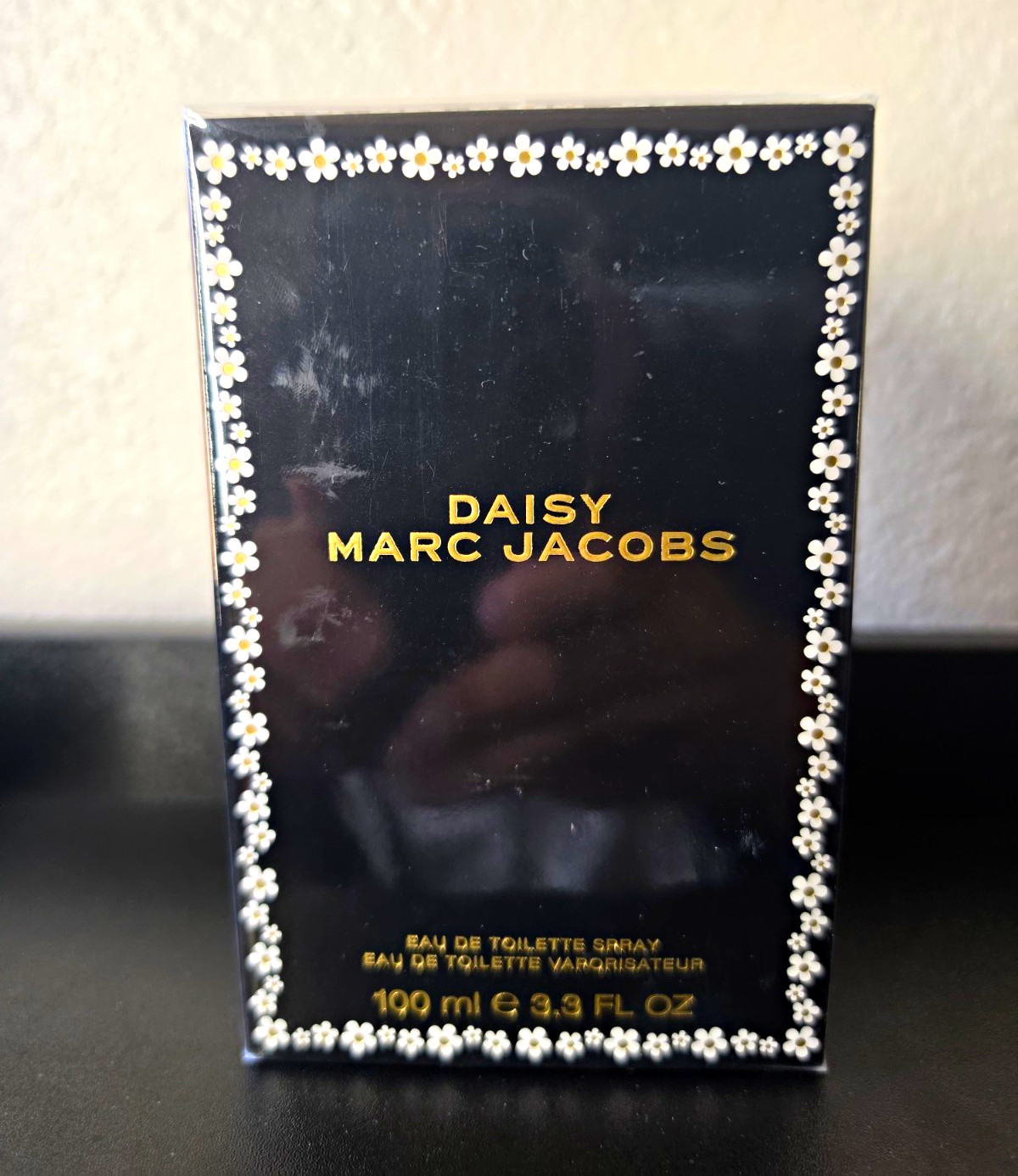 Marc Jacobs Daisy Eau de Toilette Spray Regular Size 3.3 fl oz For Women Marc Jacobs Daisy Eau de Toilette Spray Regular Size 3.3 fl oz For Women
