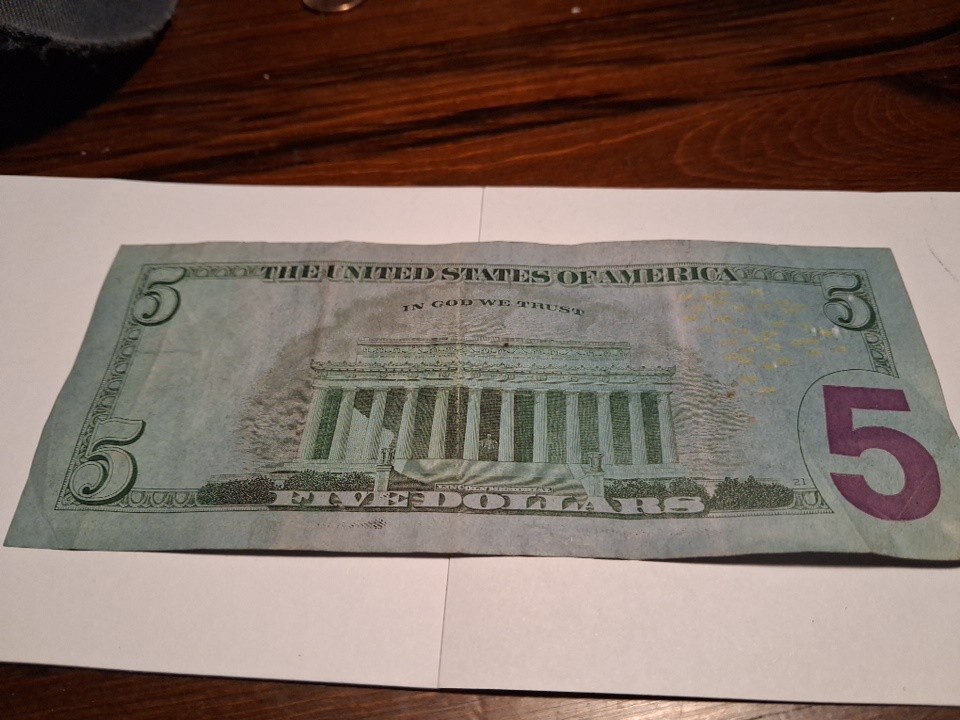 Its BLUE 2021 $5 US Federal Reserve Paper Money Banknote - Uncertified