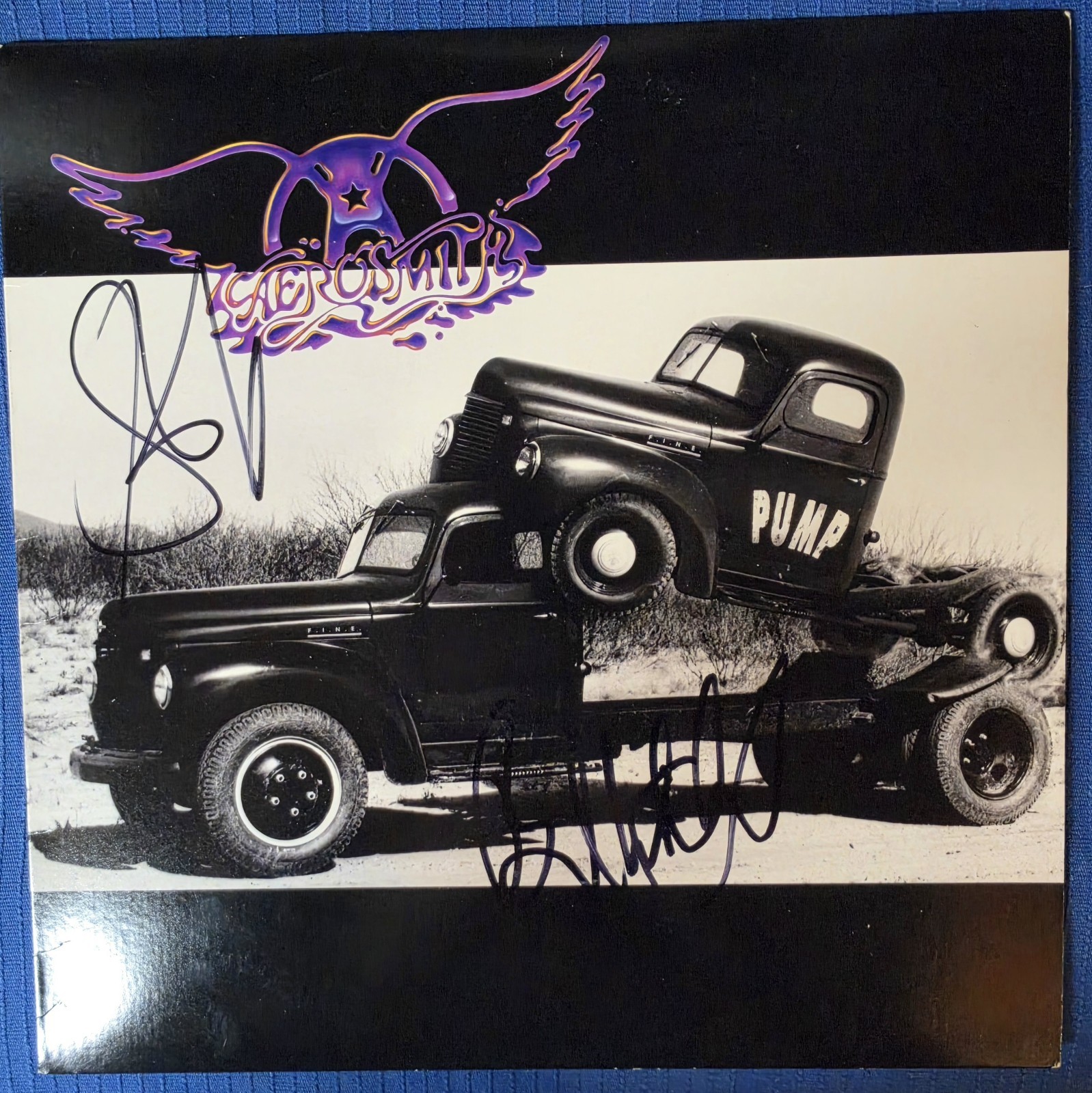 Steven Tyler and Brad Whitford of Aerosmith Signed Autograph PUMP vinyl Steven Tyler and Brad Whitford of Aerosmith Signed Autograph PUMP vinyl