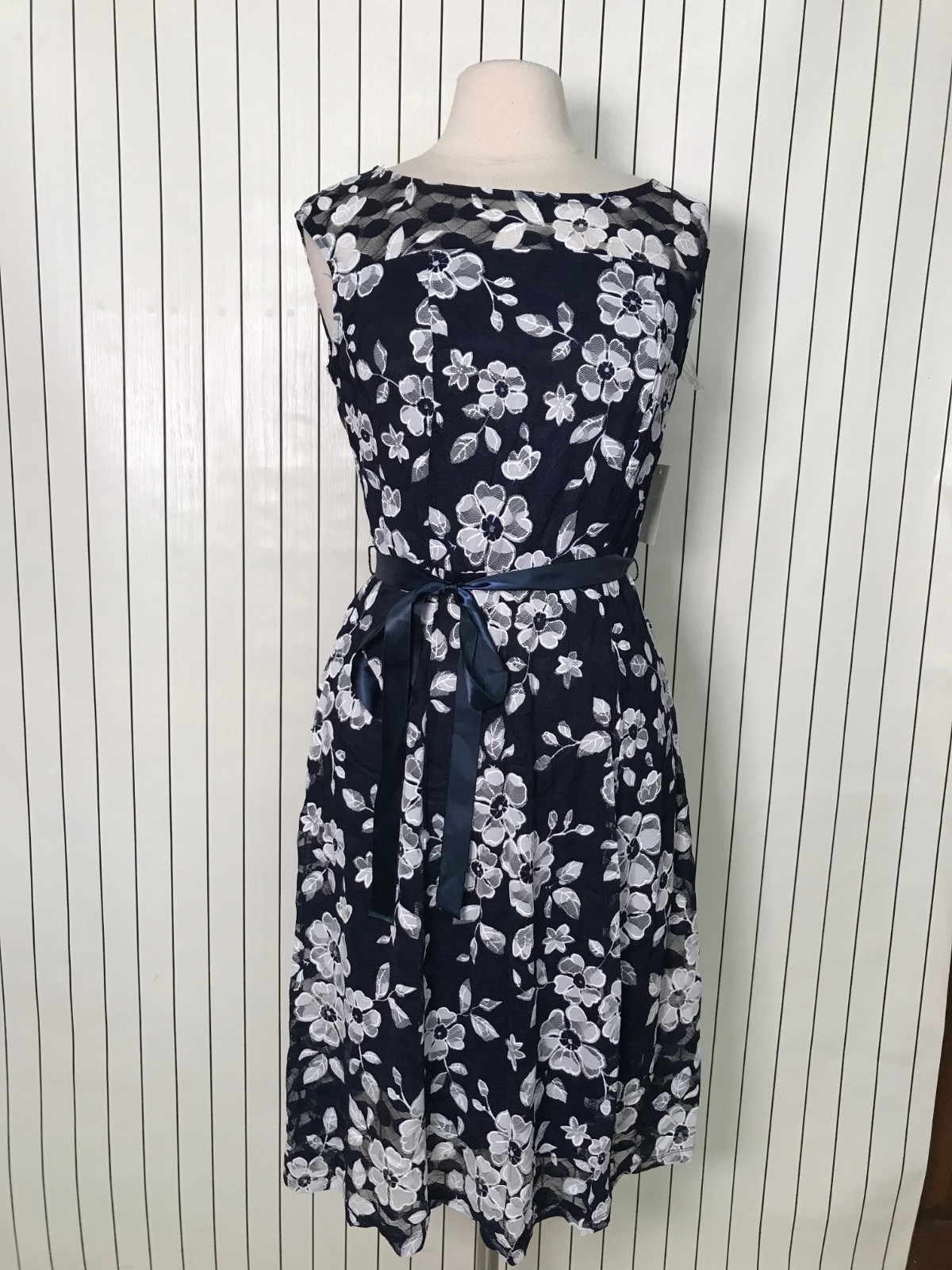 Candalite Women\'s Dark Blue Sleeveless Dress Floral Size M