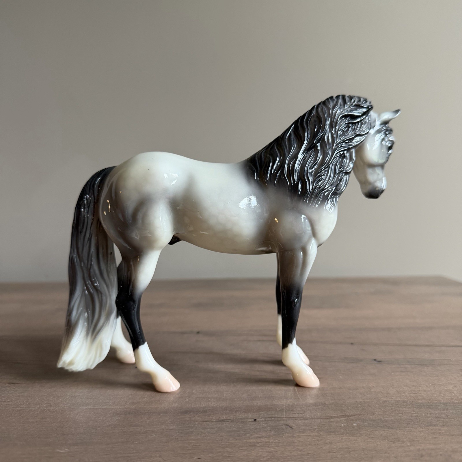 Breyer Traditional 2013 LE Limited Edition Icicle #1702 Bouncer Mold