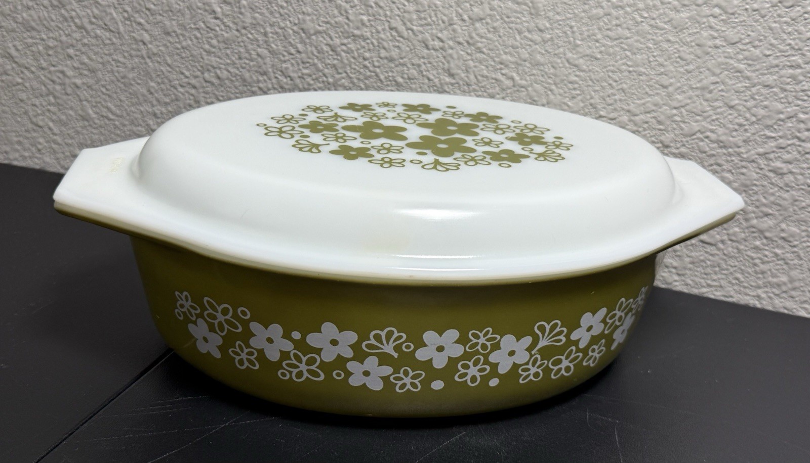 Vintage Pyrex 045 2-1/2 Qt Spring Blossom Crazy Daisy Casserole W/Lid 2 pc Green