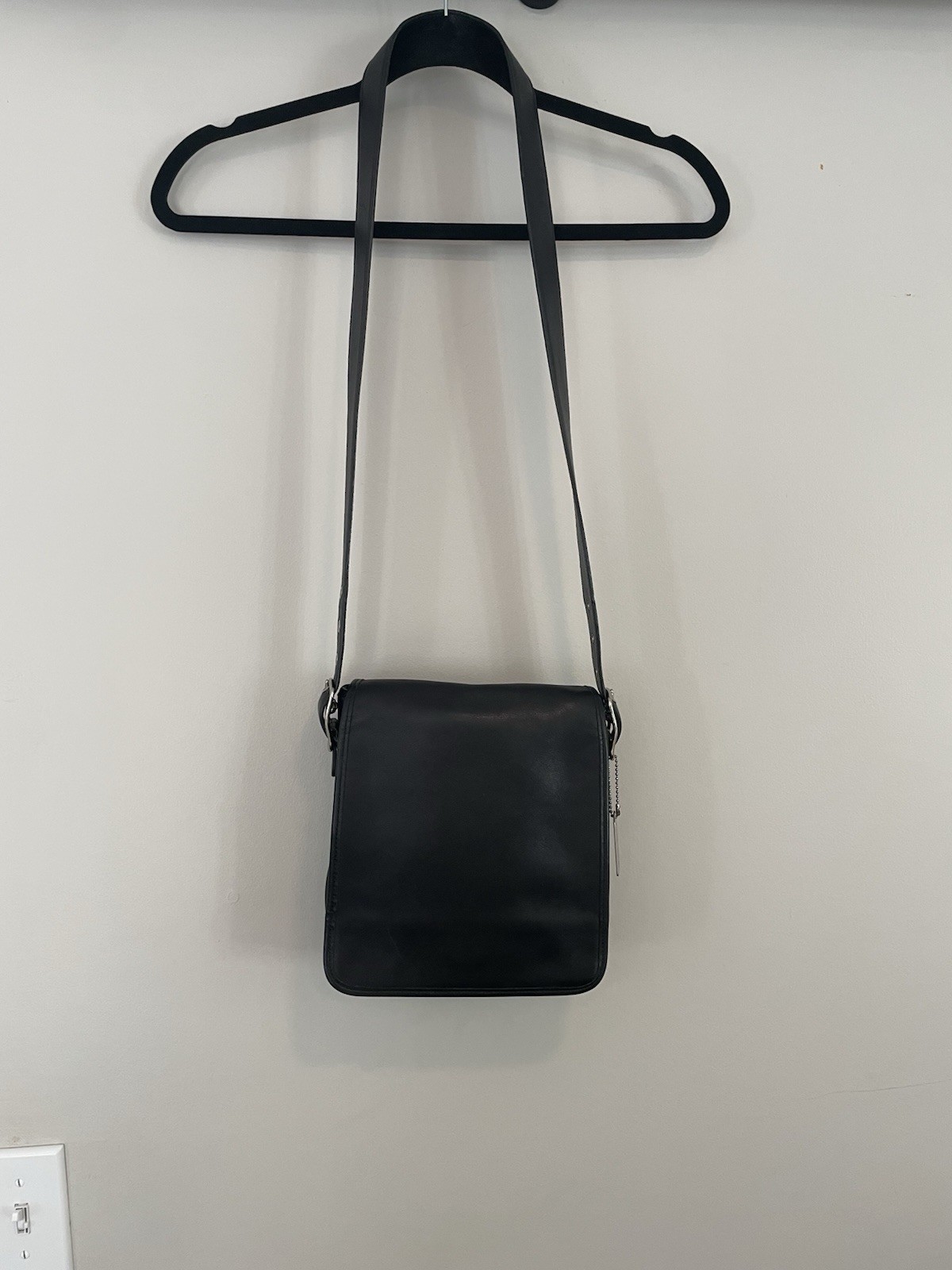 COACH Vintage Crossbody Black Leather COACH Vintage Crossbody Black Leather