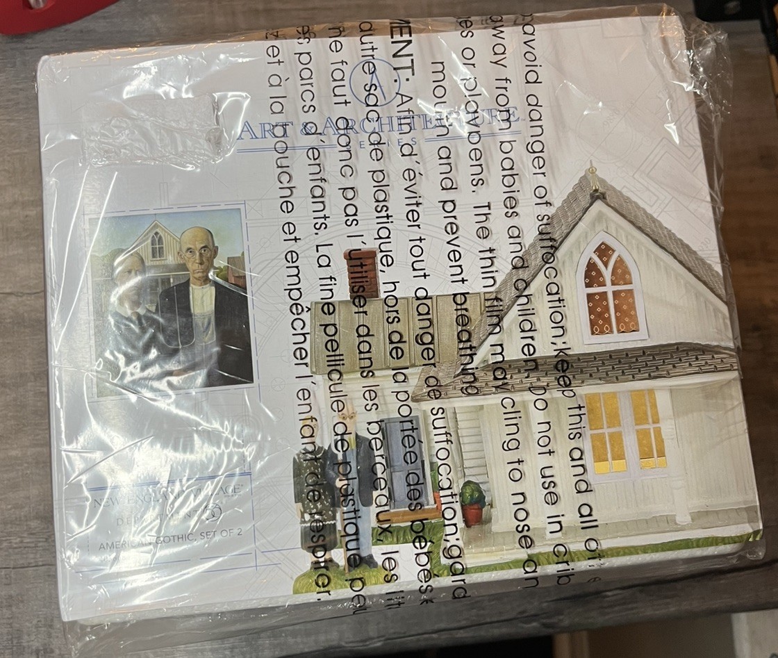 Department 56 Art & Architecture American Gothic Lit Building 4056684 New RARE