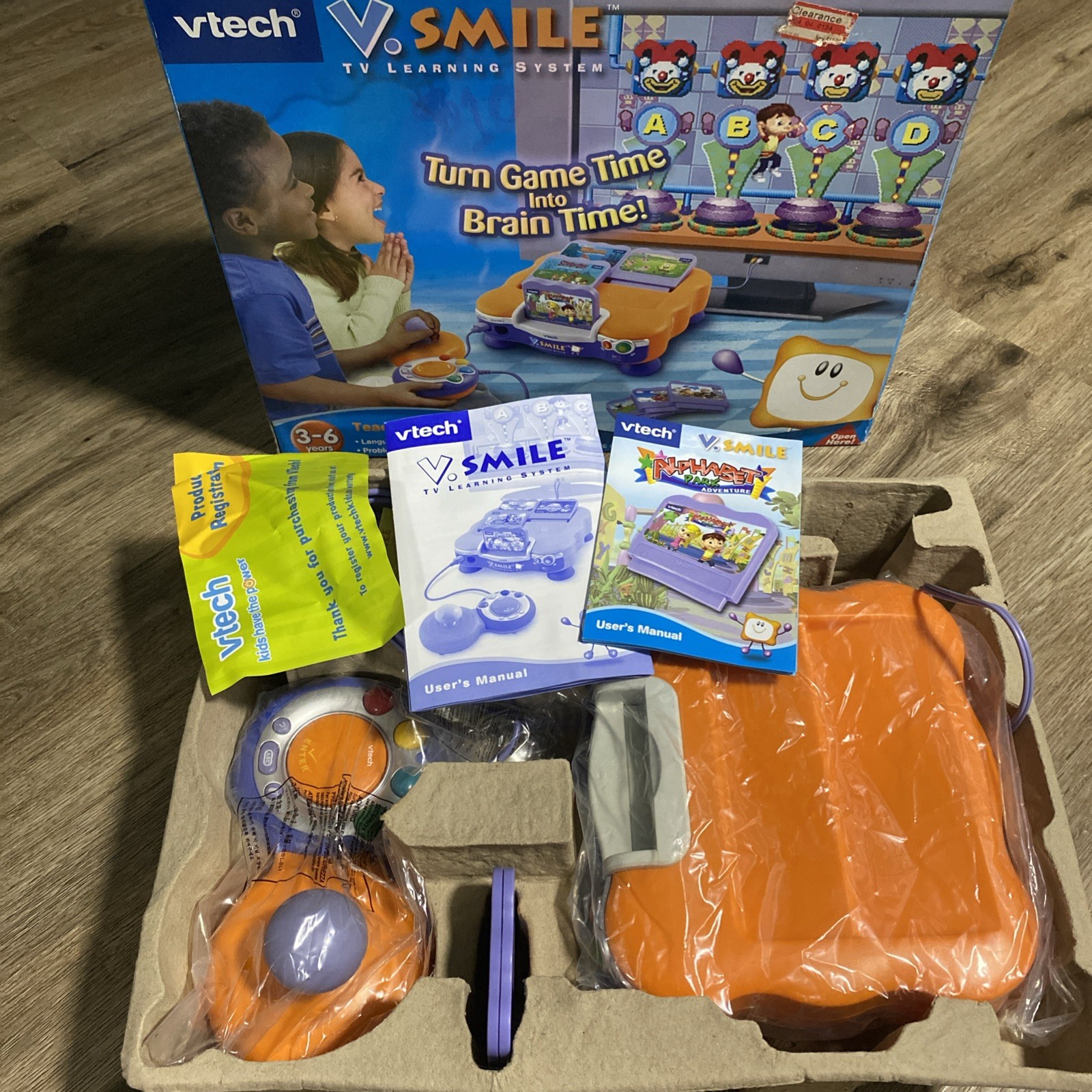 Vintage Vtech V.Smile TV Learning Console complete in original box w/ Alphabet Vintage Vtech V.Smile TV Learning Console complete in original box w/ Alphabet