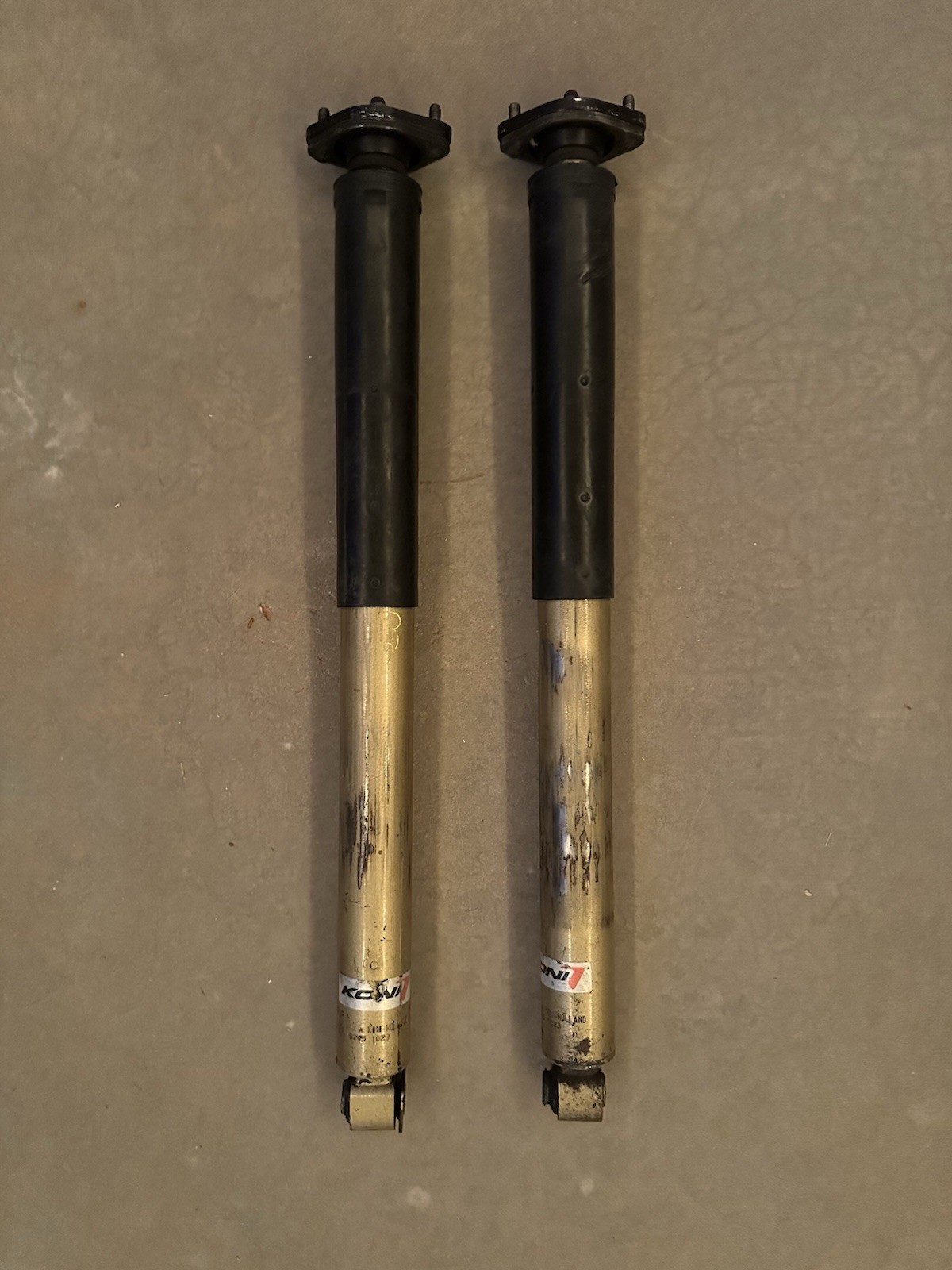 BMW E46 Sedan KONI Yellow Rear Shock Absorbers Pair Part Number 82451023
