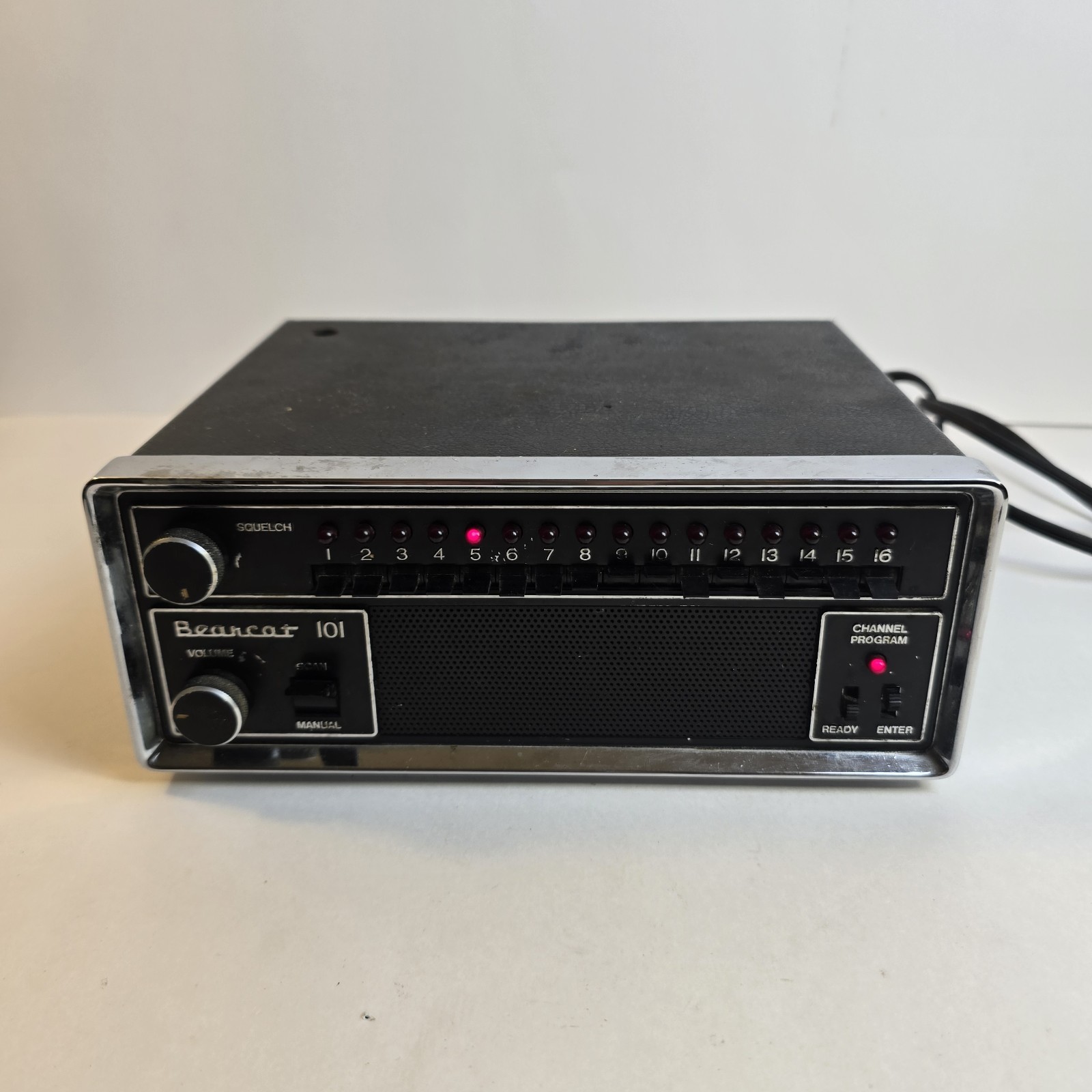 Electra Bearcat Receiver BC 101 Scanner 16 Channel Powers On No Antenna Vintage