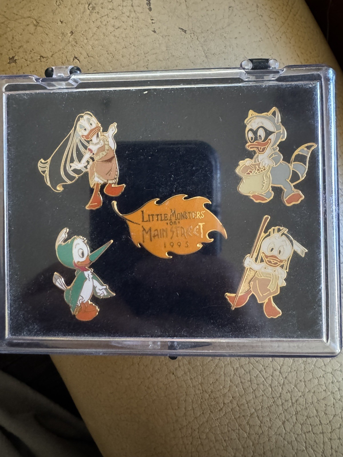 DISNEY LITTLE MONSTERS MAIN STREET HALLOWEEN PIN SET POCAHONTAS - 1995 