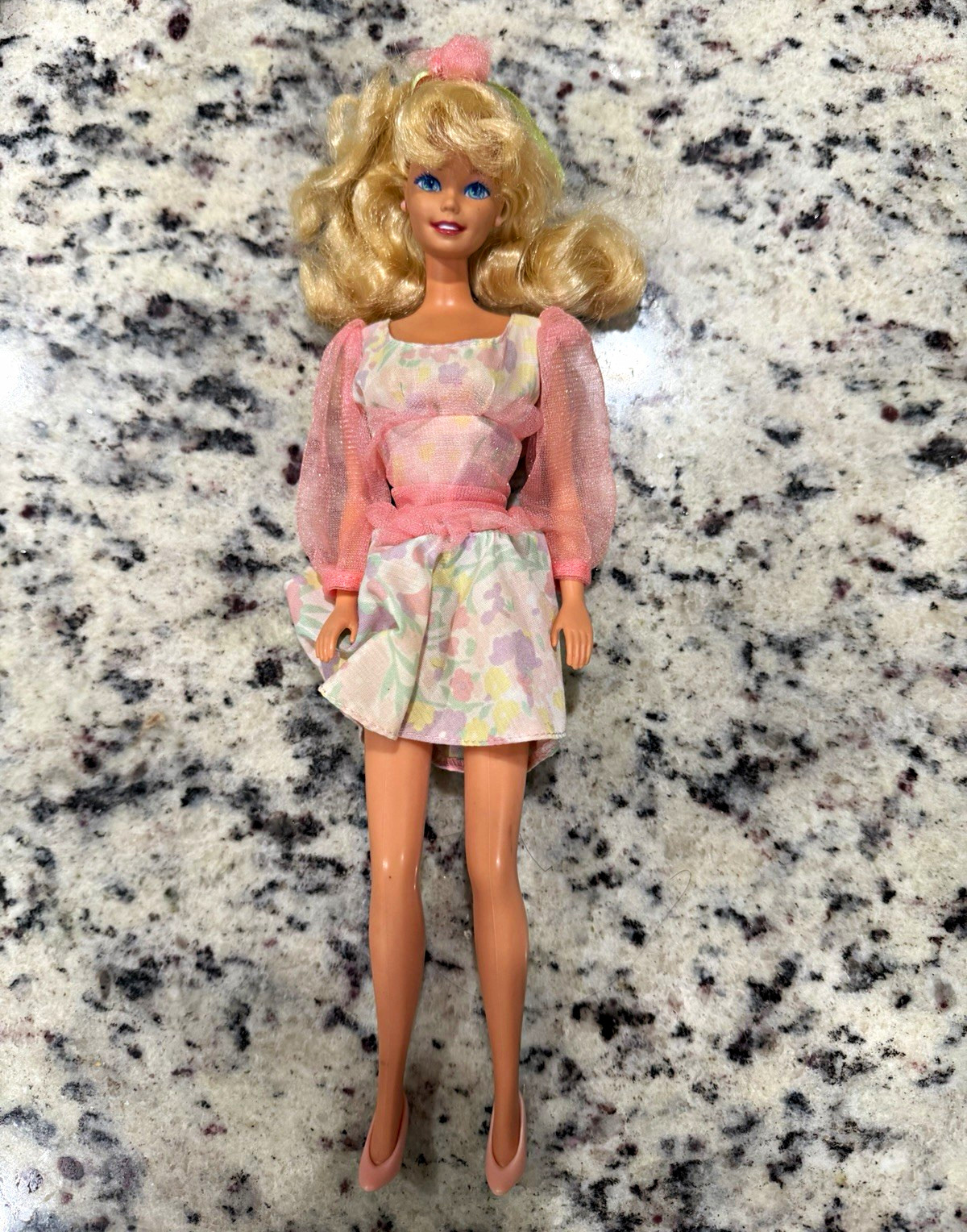 1992 Sweet Spring Barbie #3208 Mattel Vintage Doll Floral Dress Shoes