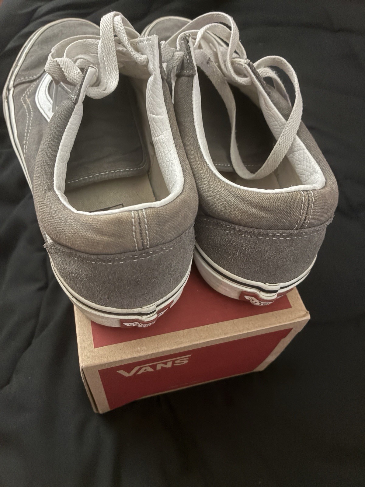 VANS Old Skool Men\'s Gray/White Canvas Lace-Up Sneakers Rubber Sole VANS Old Skool Men\'s Gray/White Canvas Lace-Up Sneakers Rubber Sole