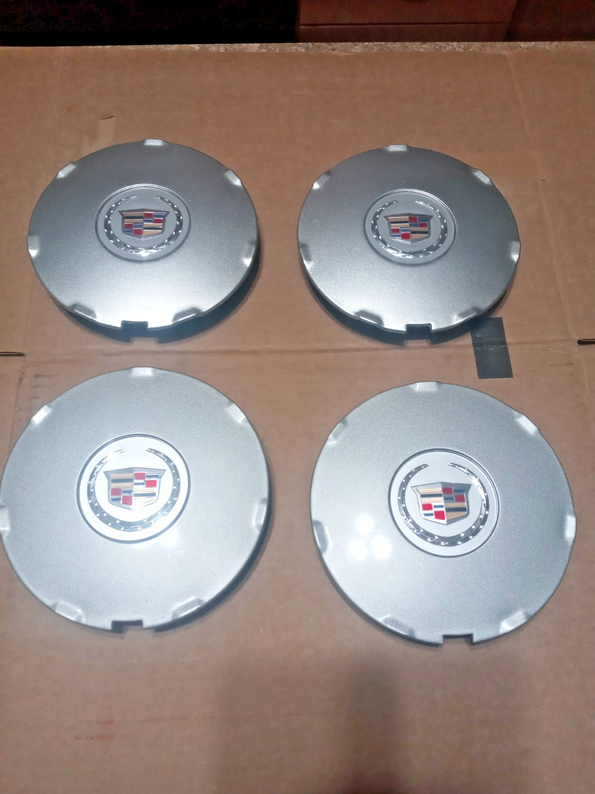 Cadillac CTS Center Caps 2008 2009  Factory OEM 9597372  9596626  Set of 4 NICE