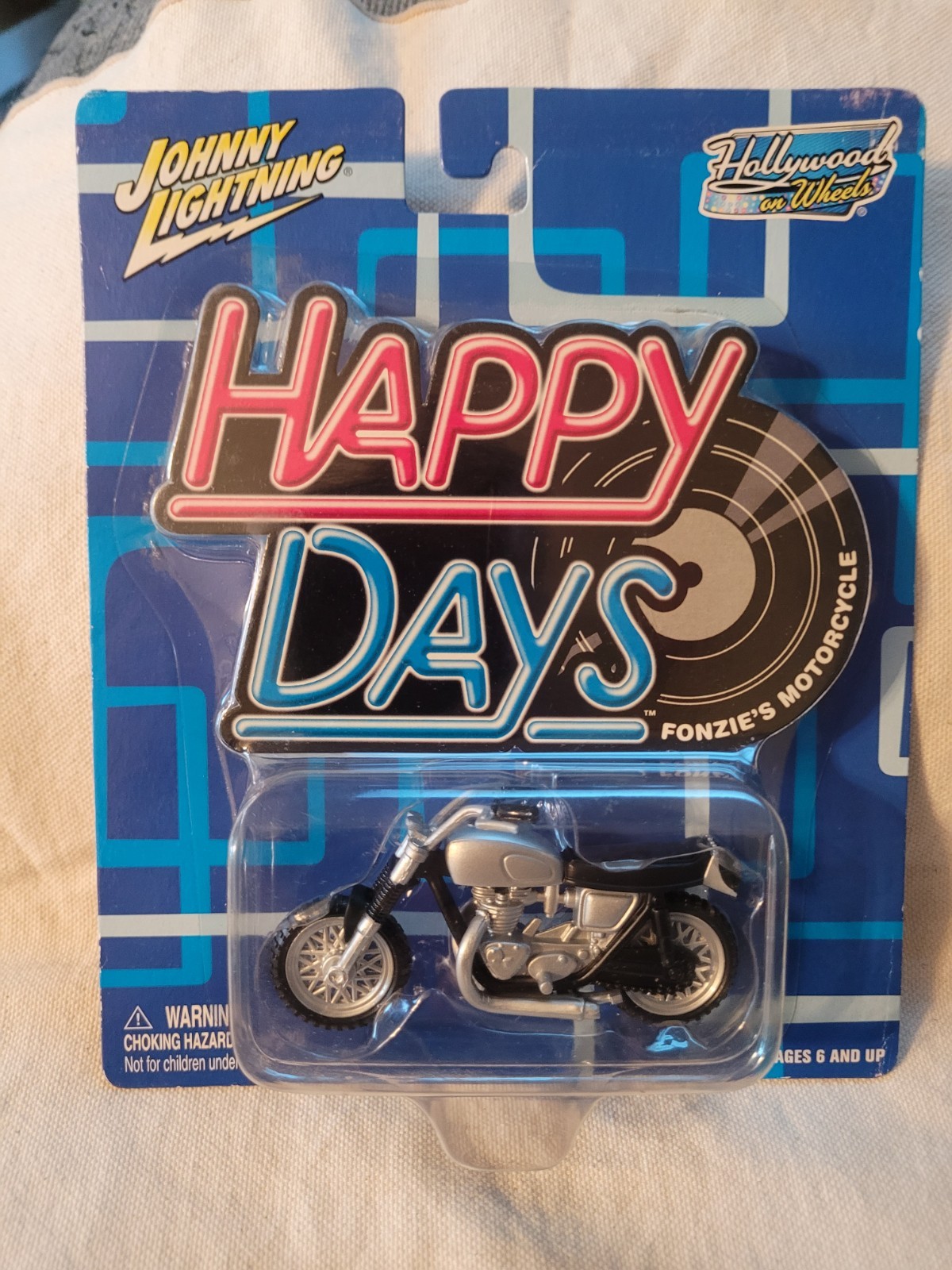 Vintage Johnny Lightning 2003 Happy Days Fonzie Motorcycle Carded New Vintage Johnny Lightning 2003 Happy Days Fonzie Motorcycle Carded New