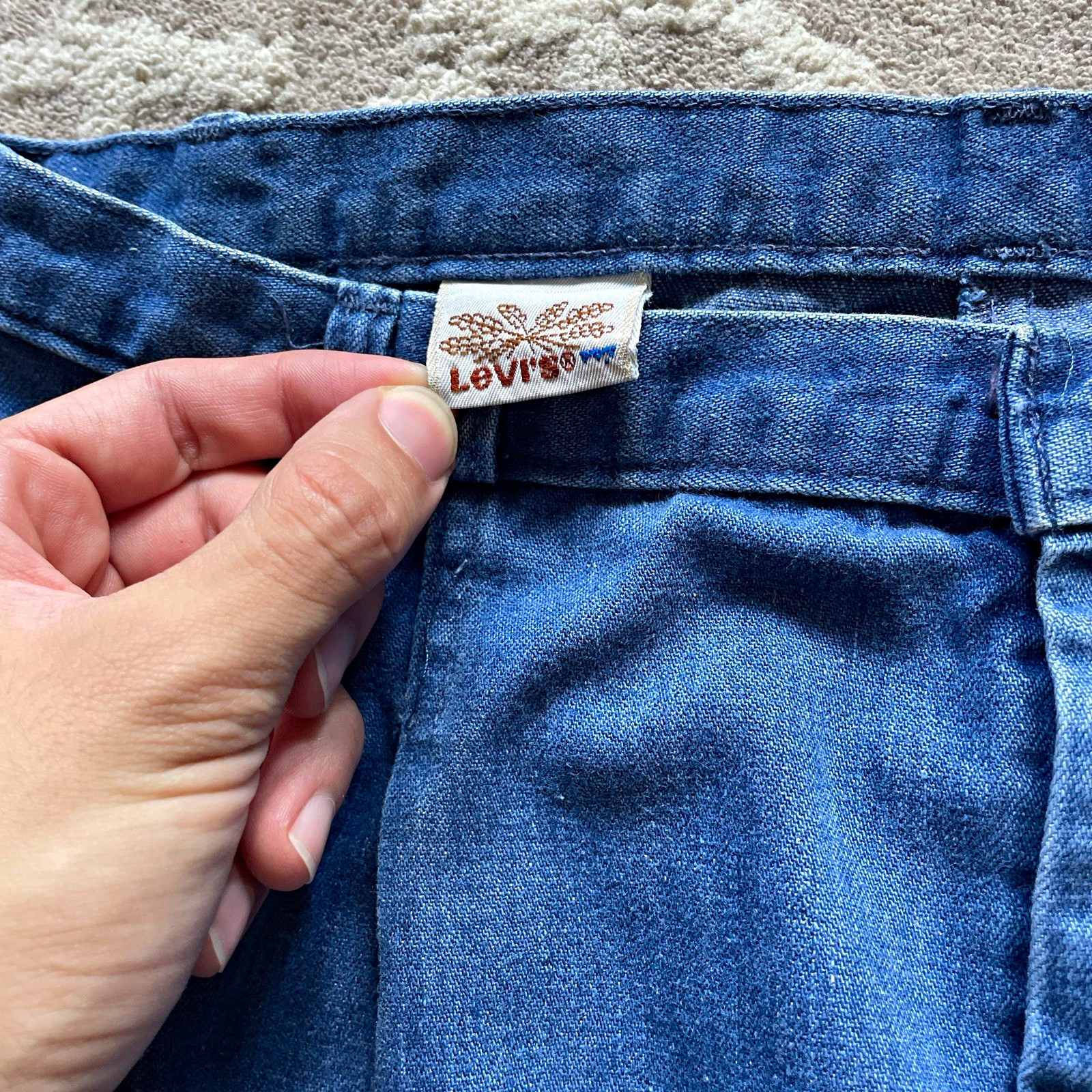 70s True Vintage Levi’s wheat ears mom jeans