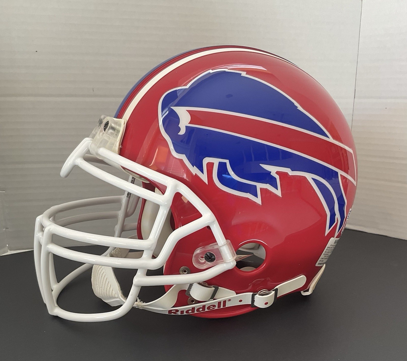 Buffalo Bills NFL Helmet Riddell VSR4 Sz L NEW with TAGS MINT CONDITION Buffalo Bills NFL Helmet Riddell VSR4 Sz L NEW with TAGS MINT CONDITION