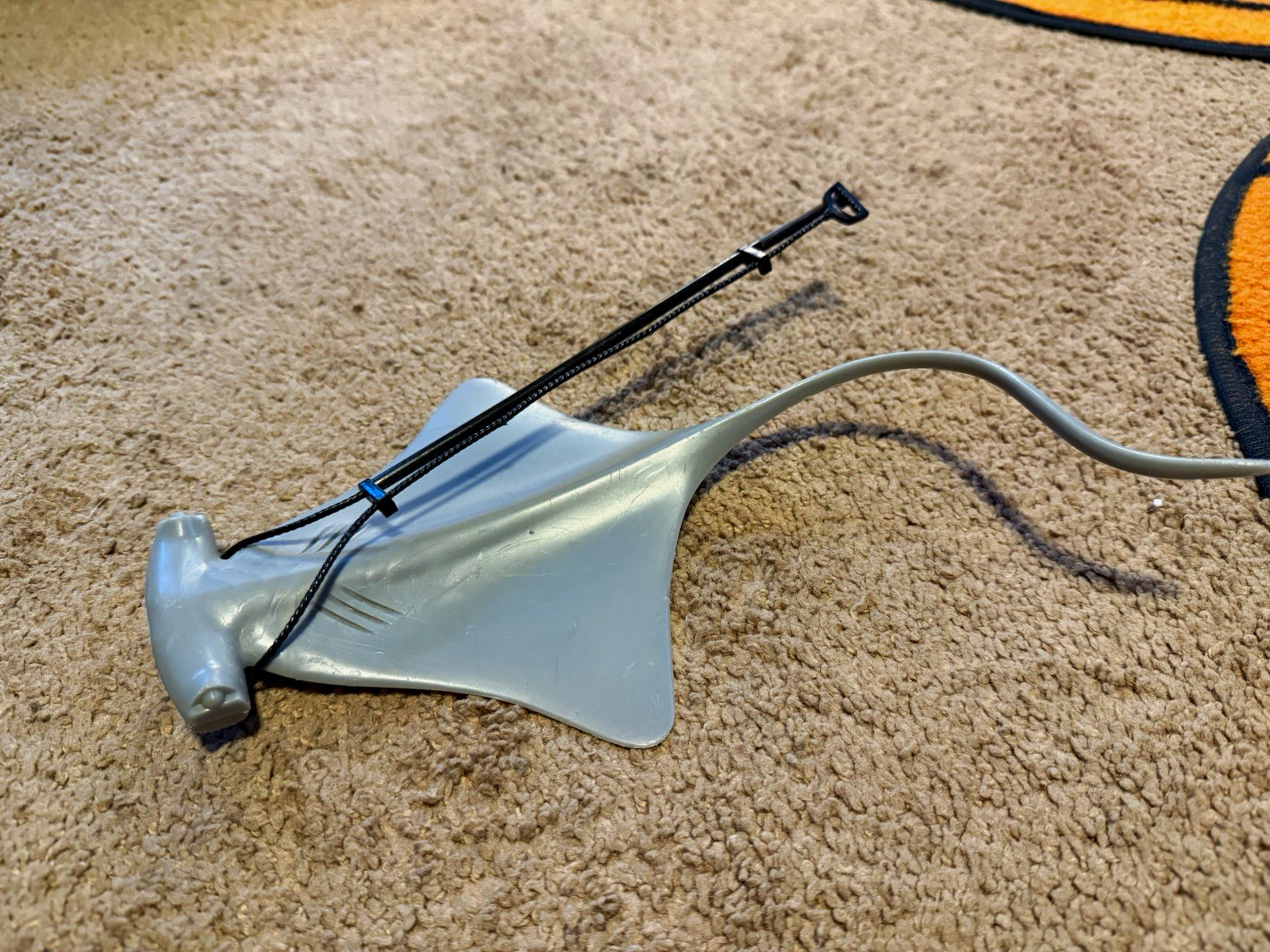 Hasbro 1974 Vintage Gray Plastic Stingray Water Toy Pull String w/ Hose MPN