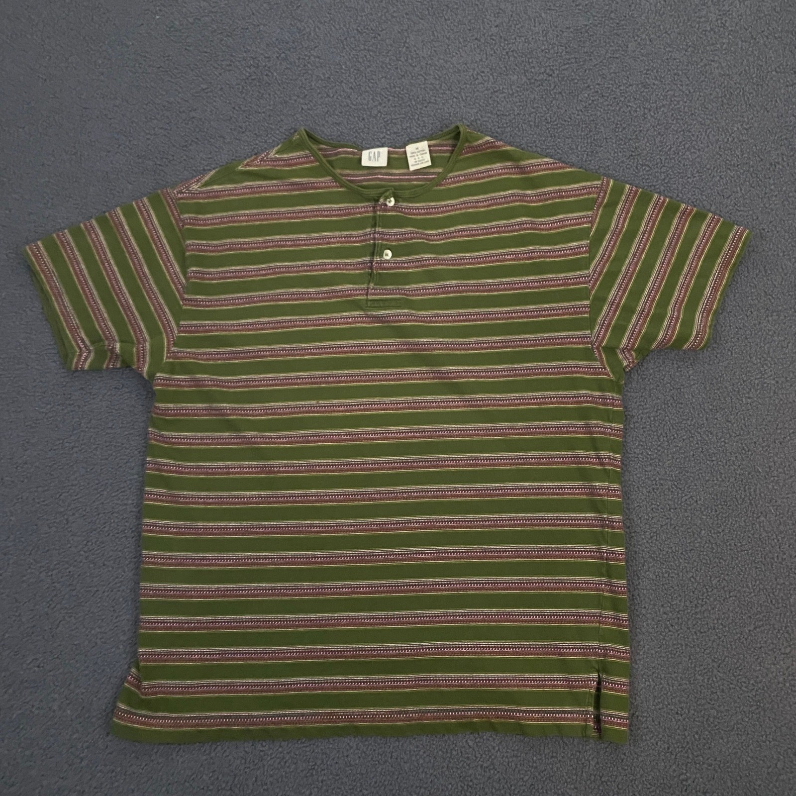 Gap T-Shirt Mens Medium Green Striped Henley Skater Beach Surf Vintage 90s Y2K