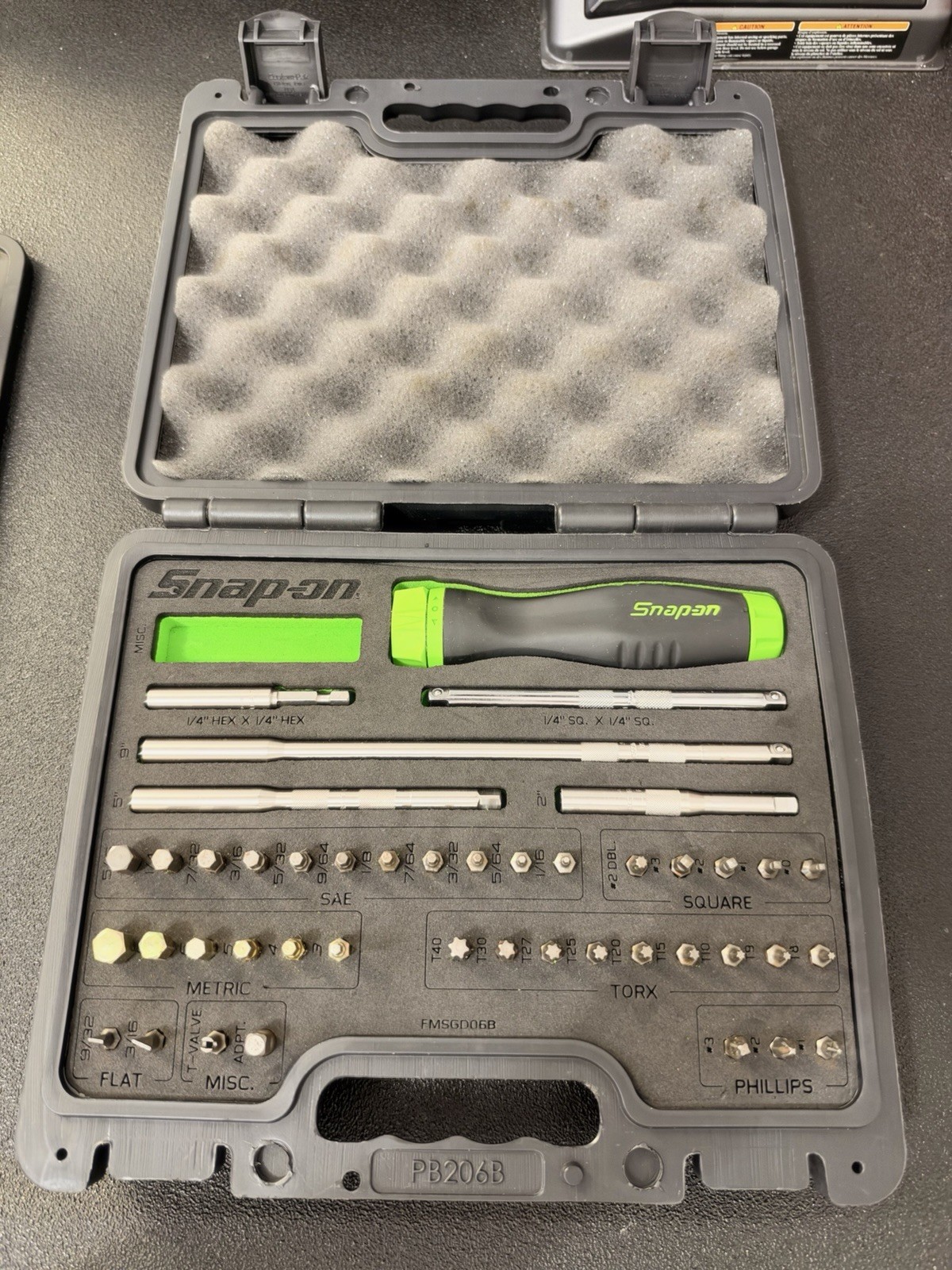 Used - Snap-on 44pc Green Ratcheting Soft Grip Screwdriver Master Set SGDMRC44FG