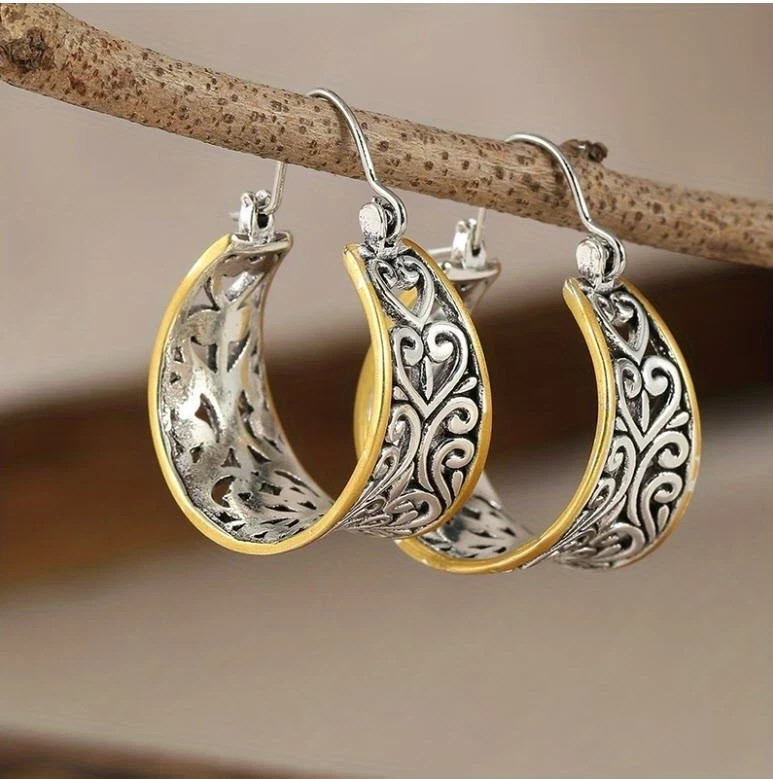 BRIGHTON BEACH  Filigree Heart Pattern Earrings