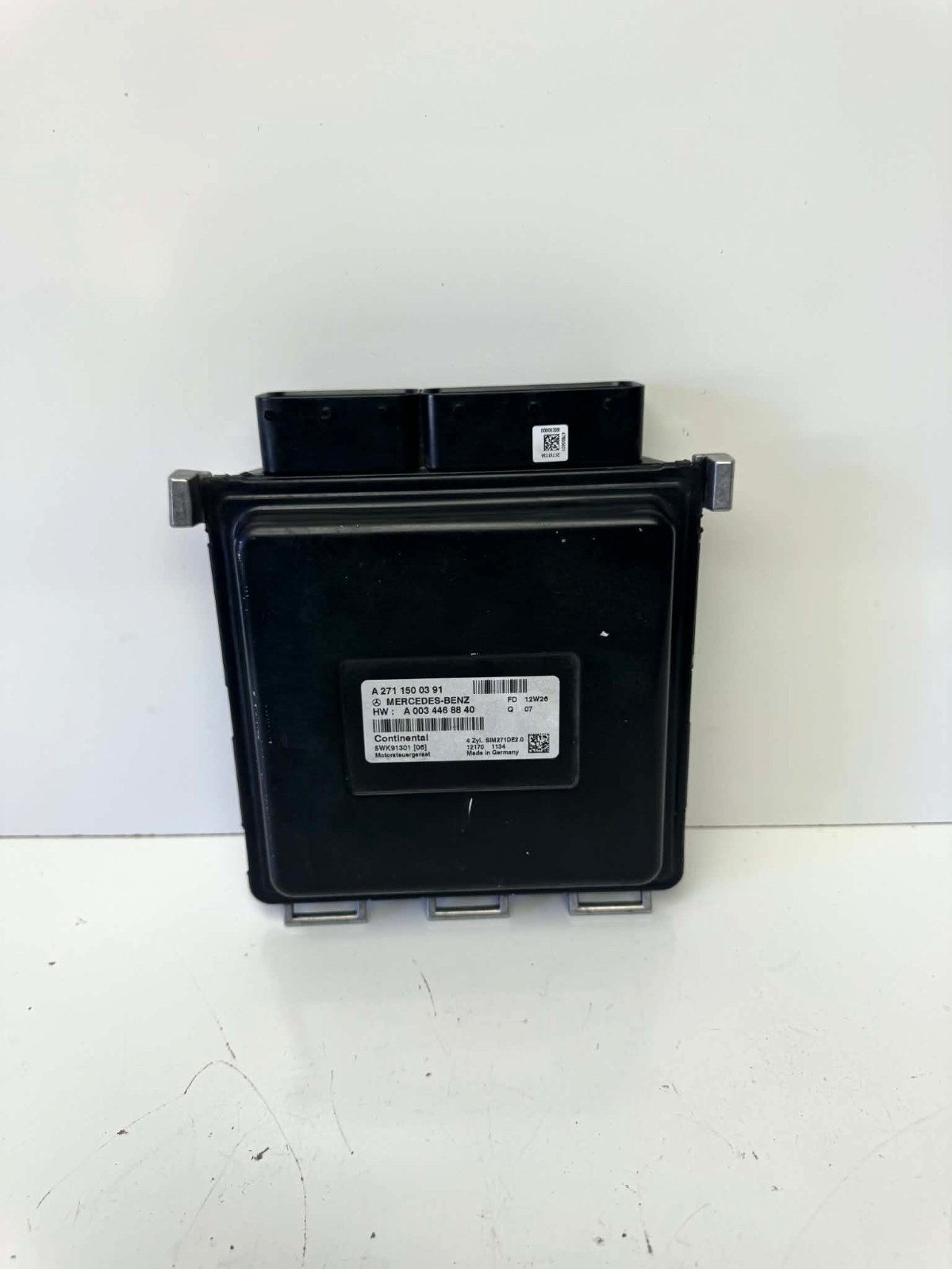 2012-15 MERCEDES BENZ W204 C250 1.8L ENGINE CONTROL ECU A2711500391 2012-15 MERCEDES BENZ W204 C250 1.8L ENGINE CONTROL ECU A2711500391